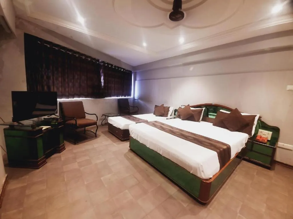 Property building, Bed in Hotel JMC Group