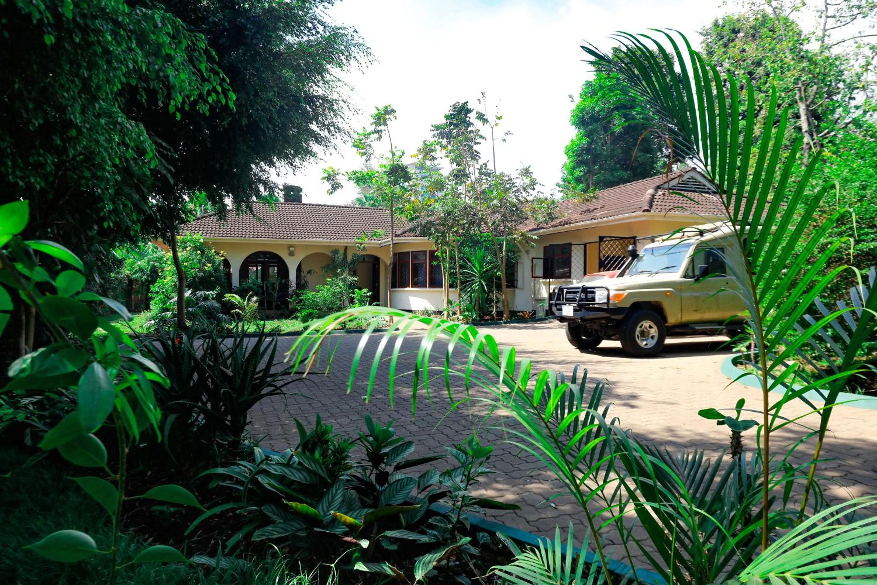 Parking in SAS Residence