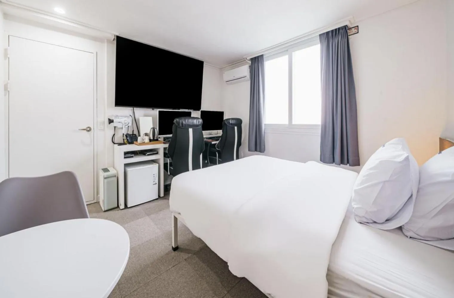 Bed in Gaon J Stay Hotel