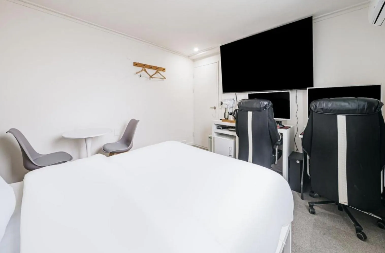 Bed in Gaon J Stay Hotel