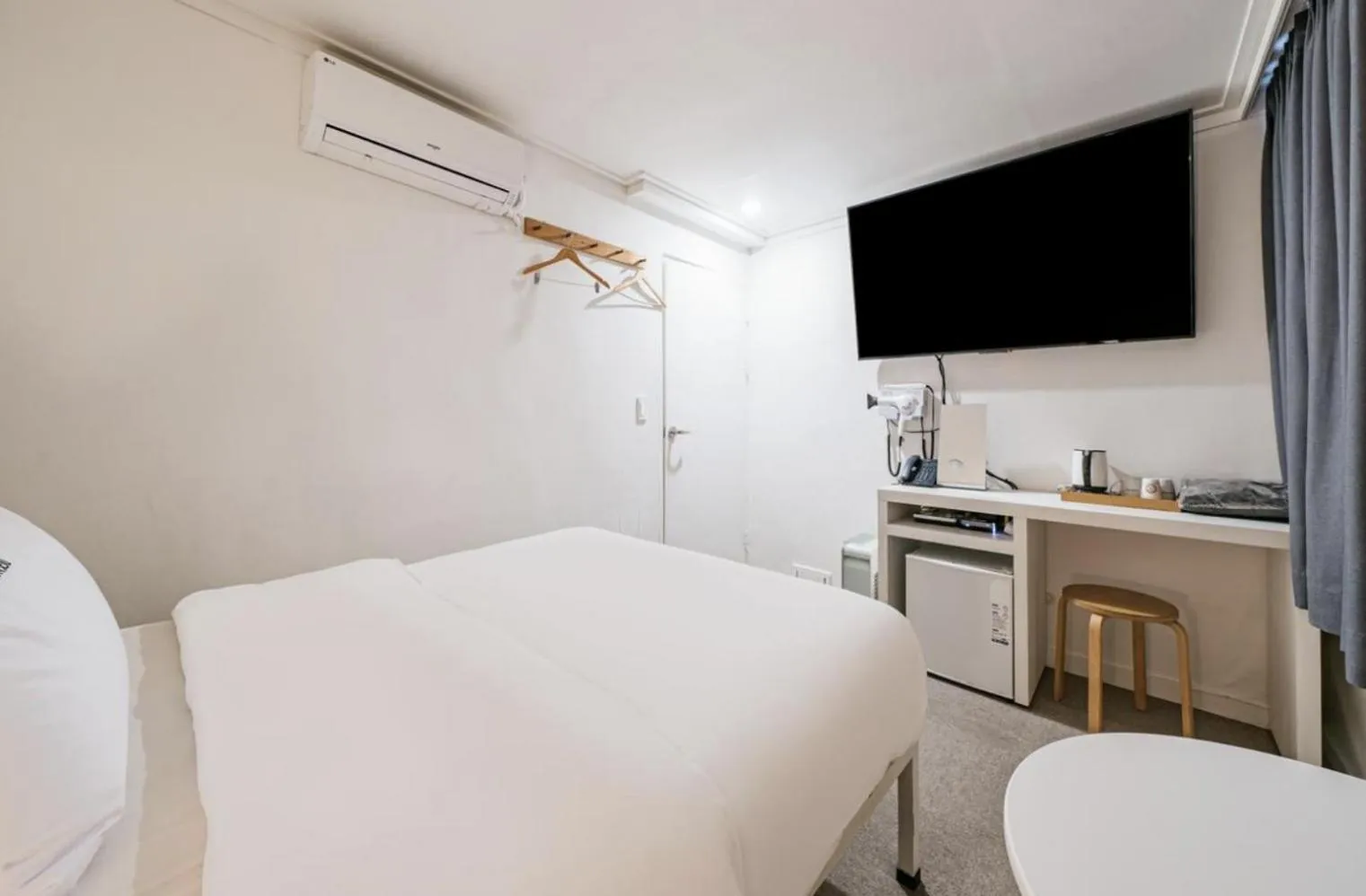 Bed in Gaon J Stay Hotel