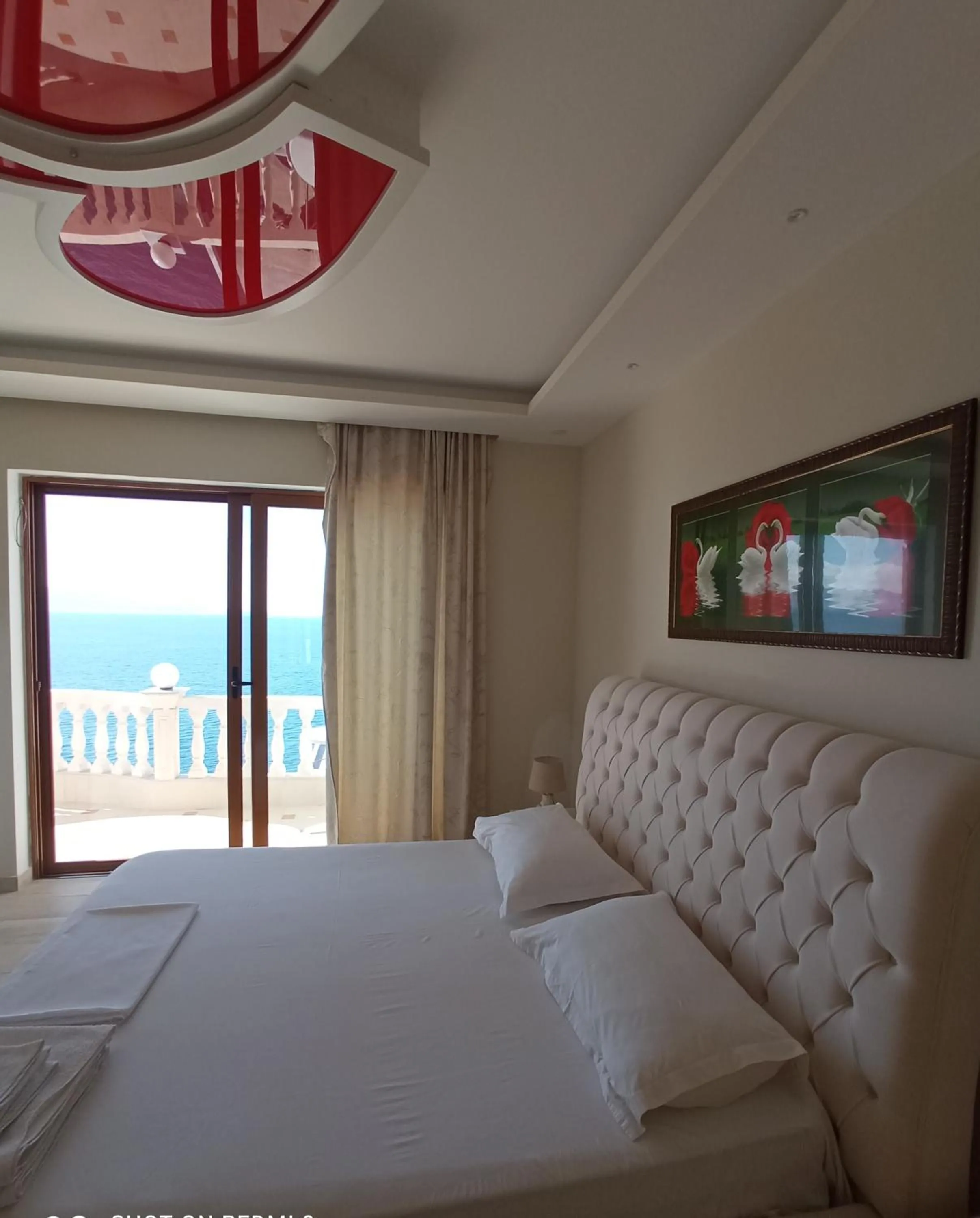 Standard King Room in Apartments Romario