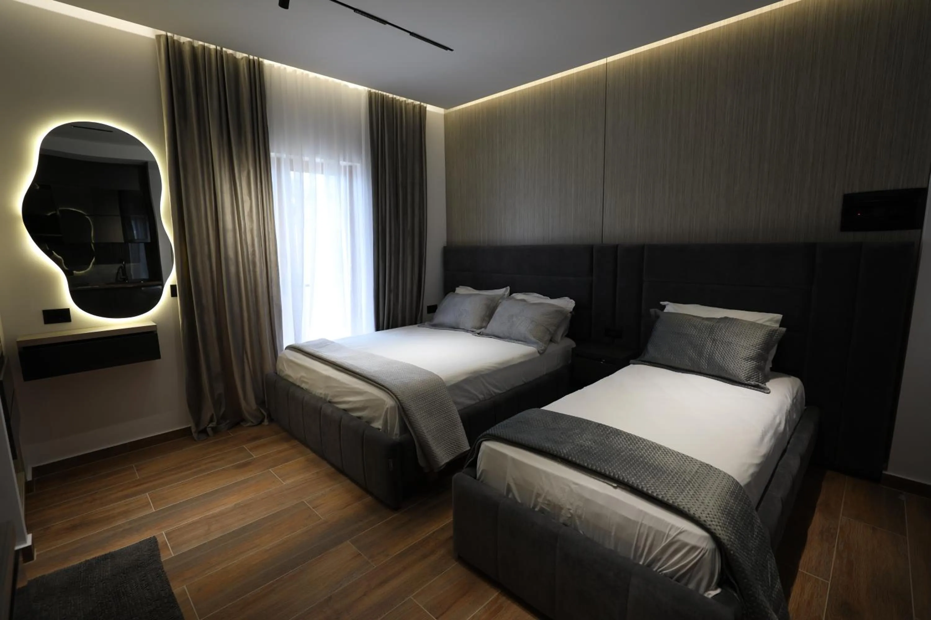 Standard Triple Room with Sea View in Apartments Romario