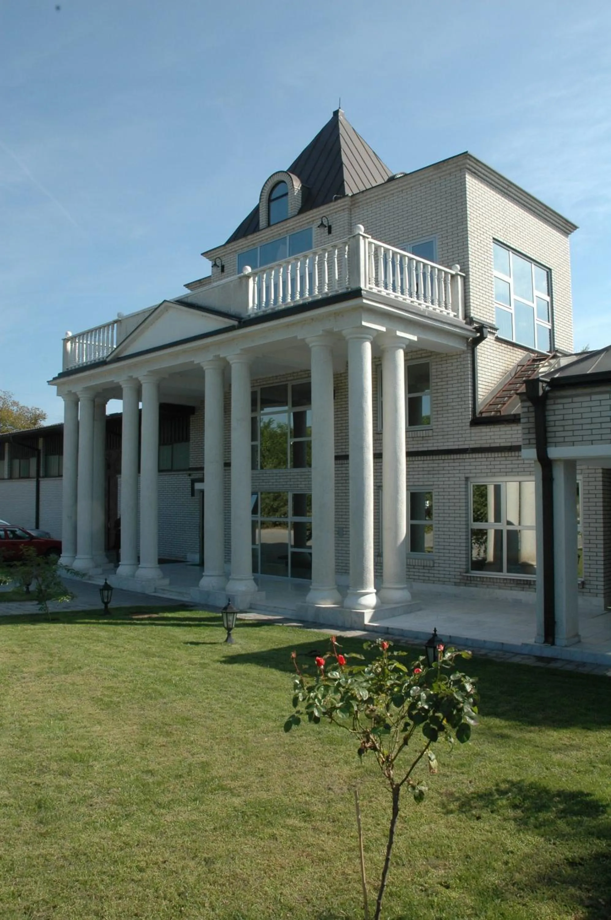 Vila Lux Milikic