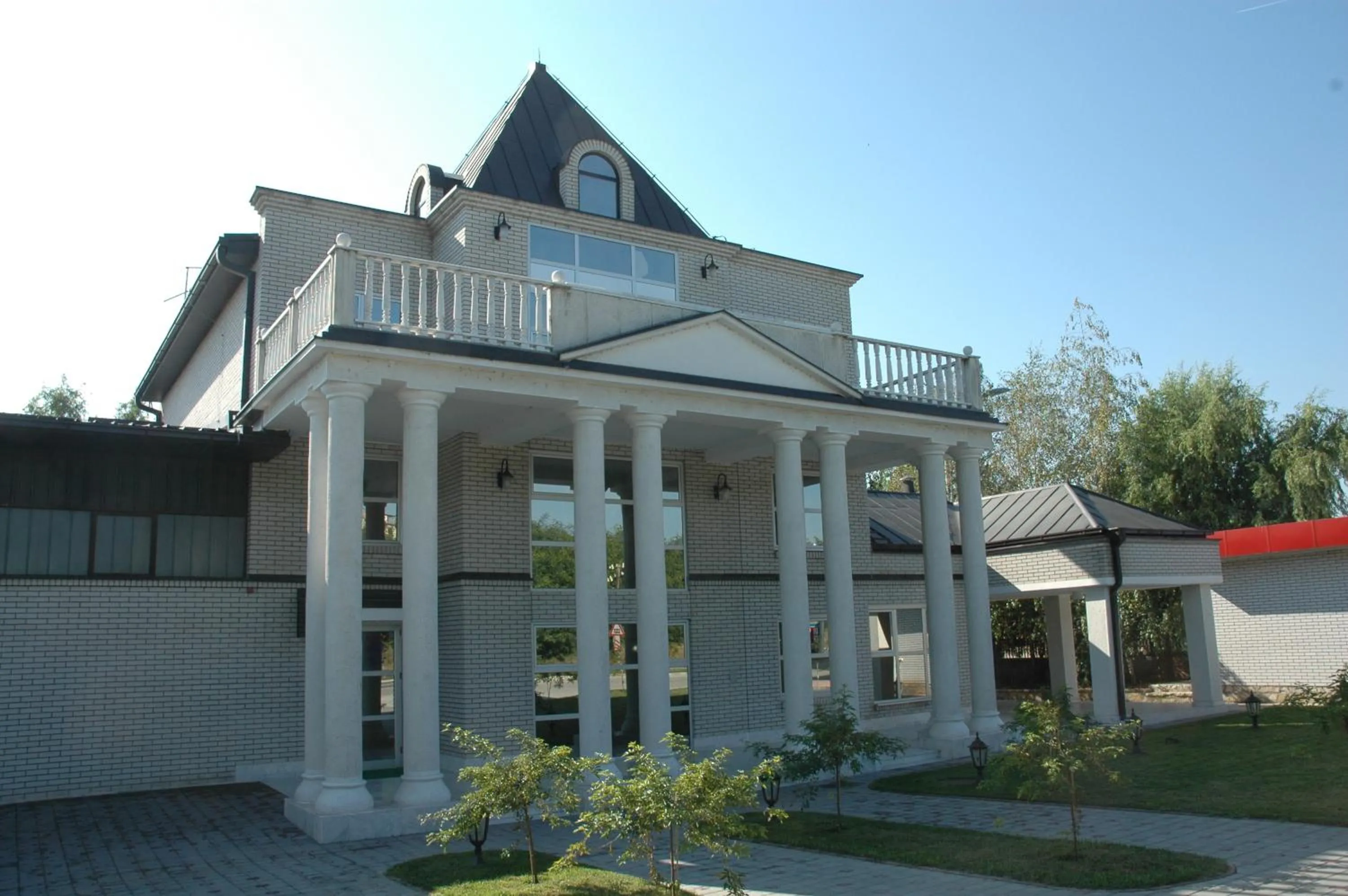 Vila Lux Milikic