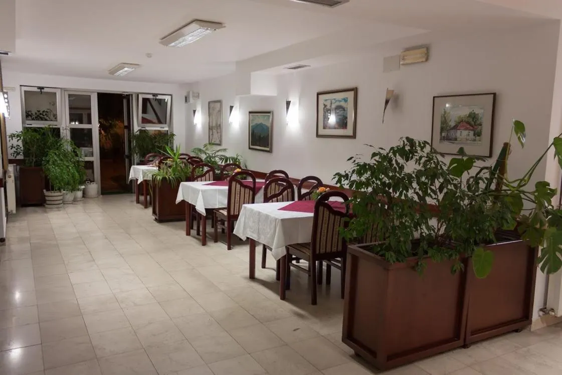 Property building in Vila Lux Milikic