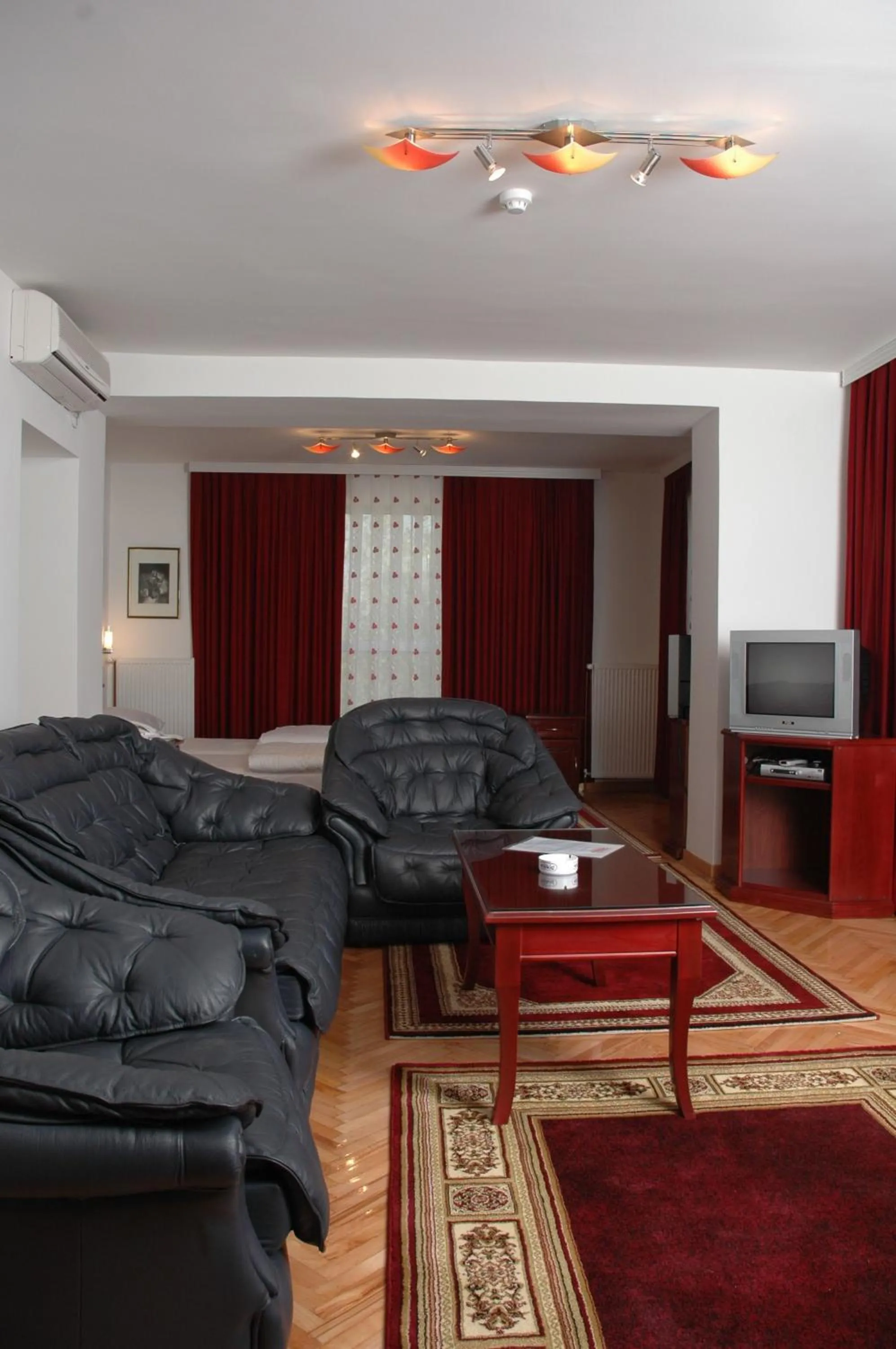 Vila Lux Milikic
