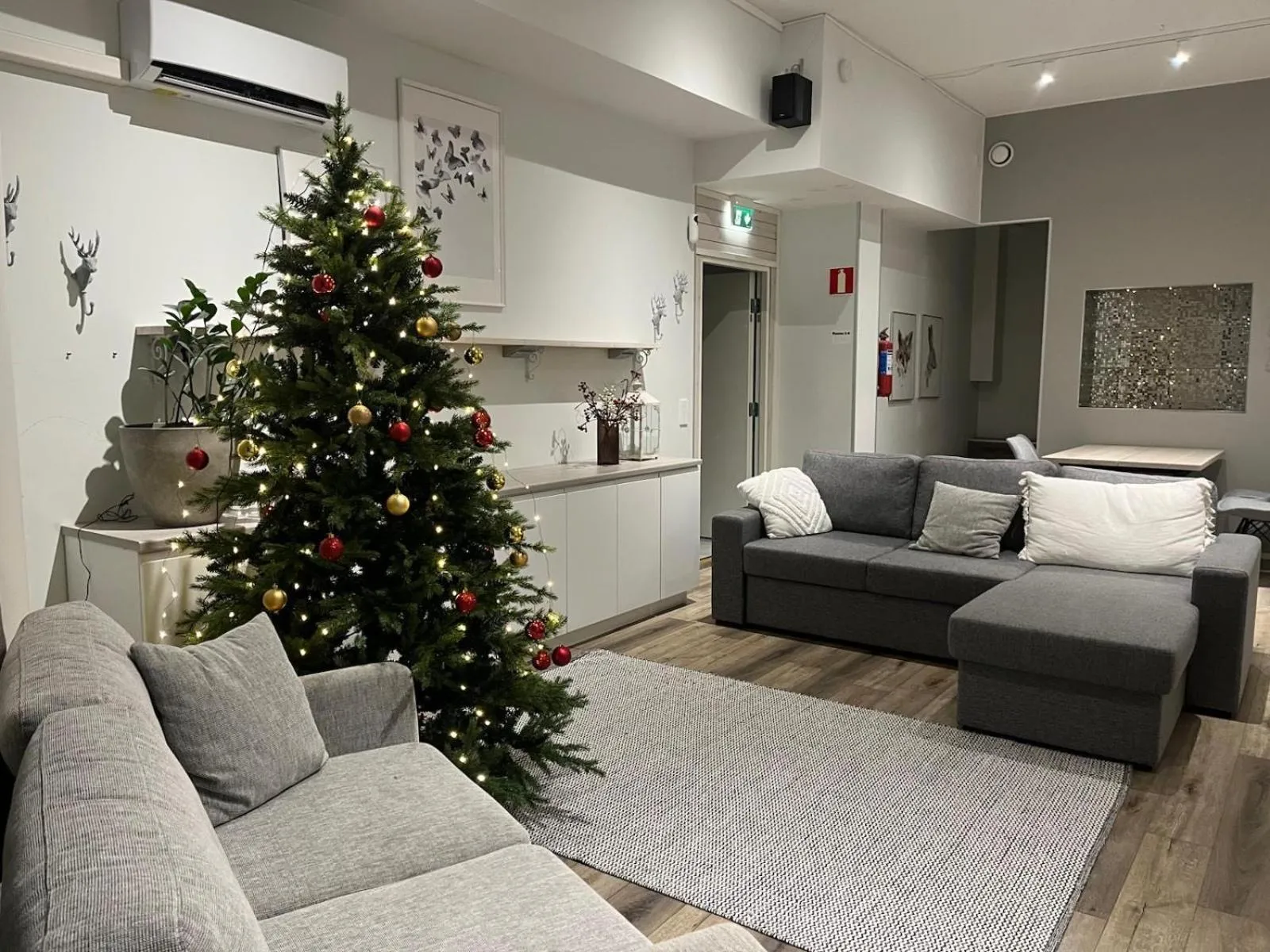 Living room in Crystal Suites