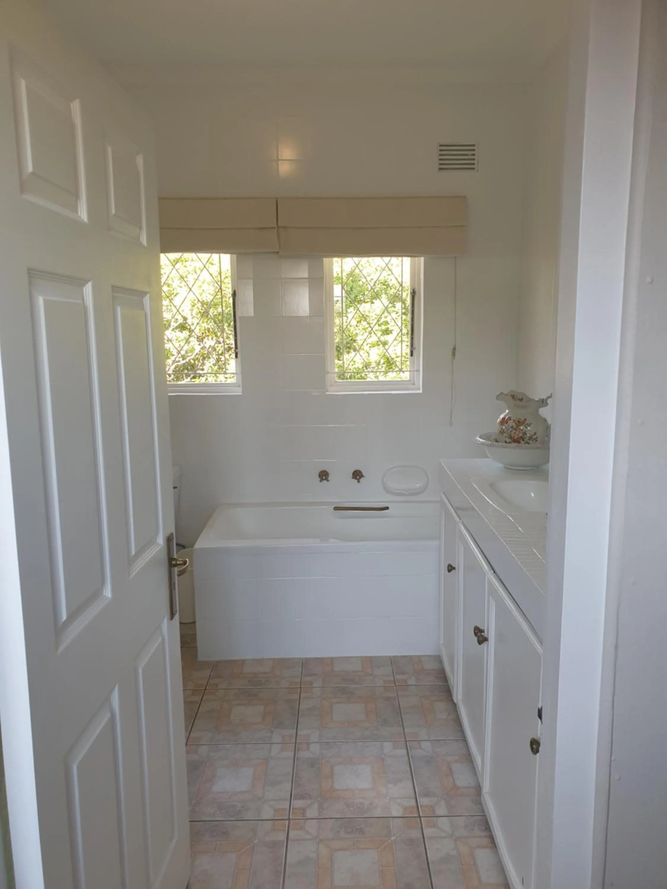 Bathroom in 18 Pioneer BnB