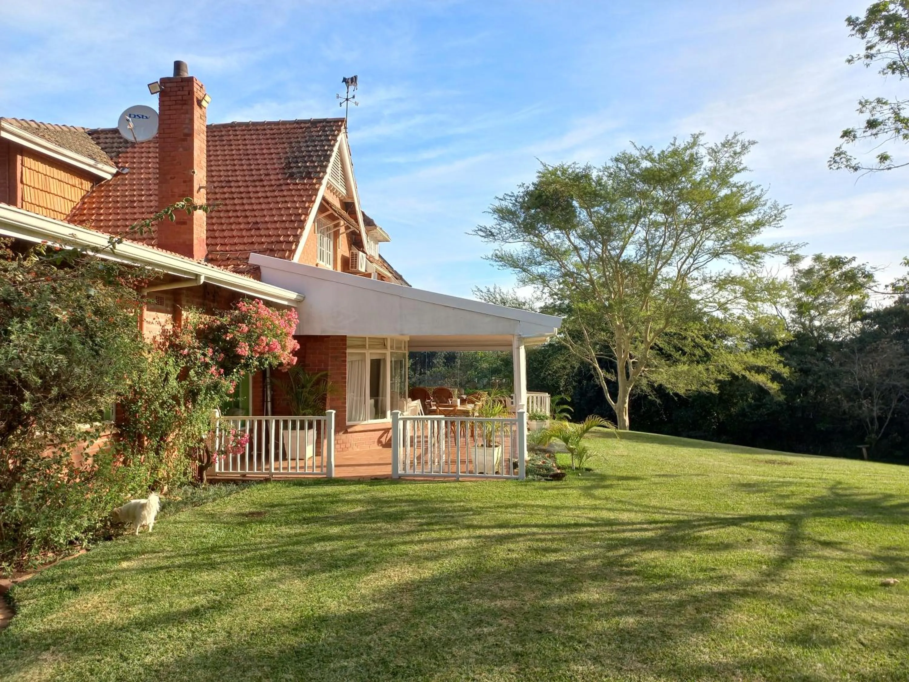 Property building in 18 Pioneer BnB