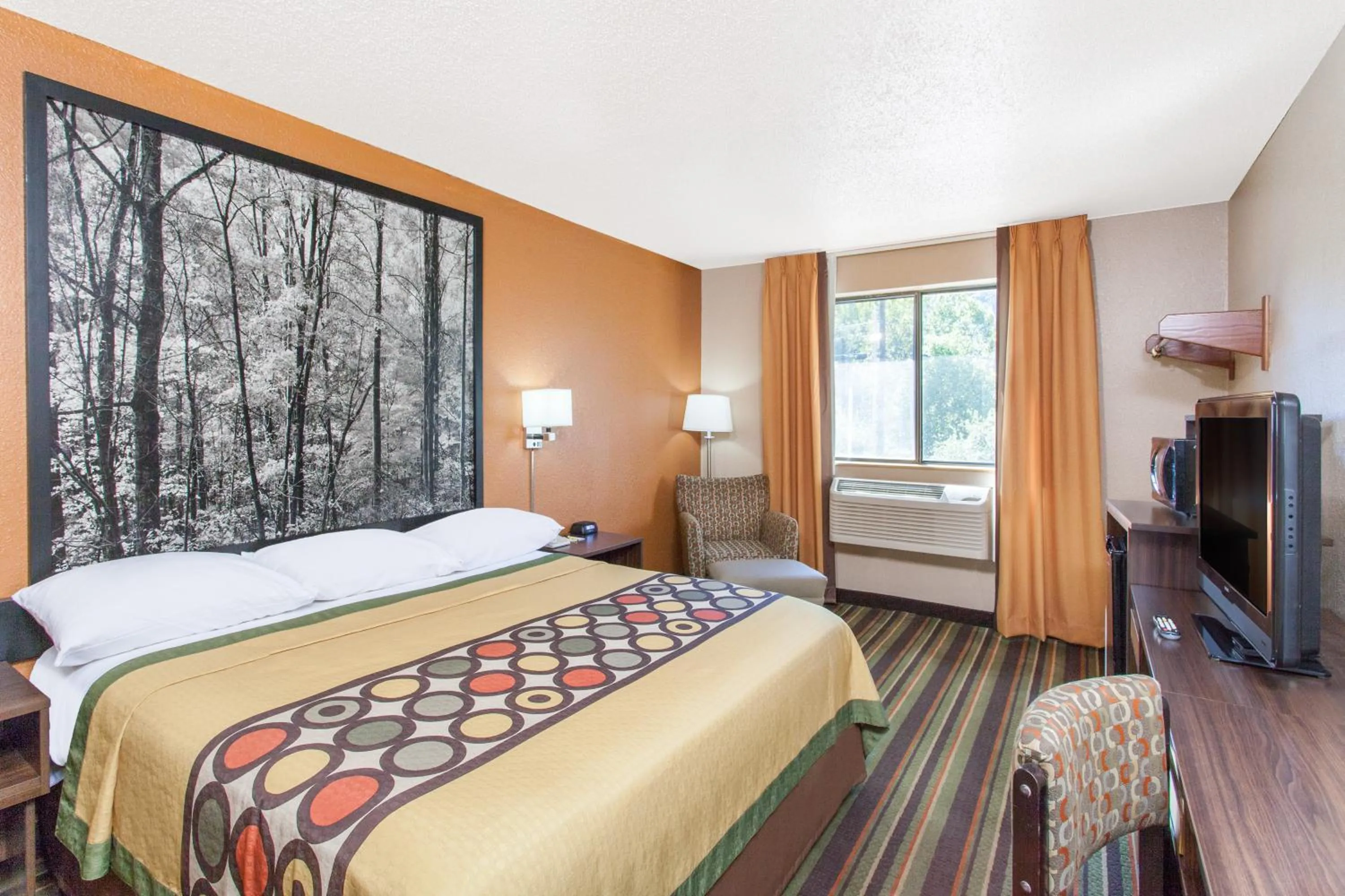 Bed in Super 8 by Wyndham Norton VA