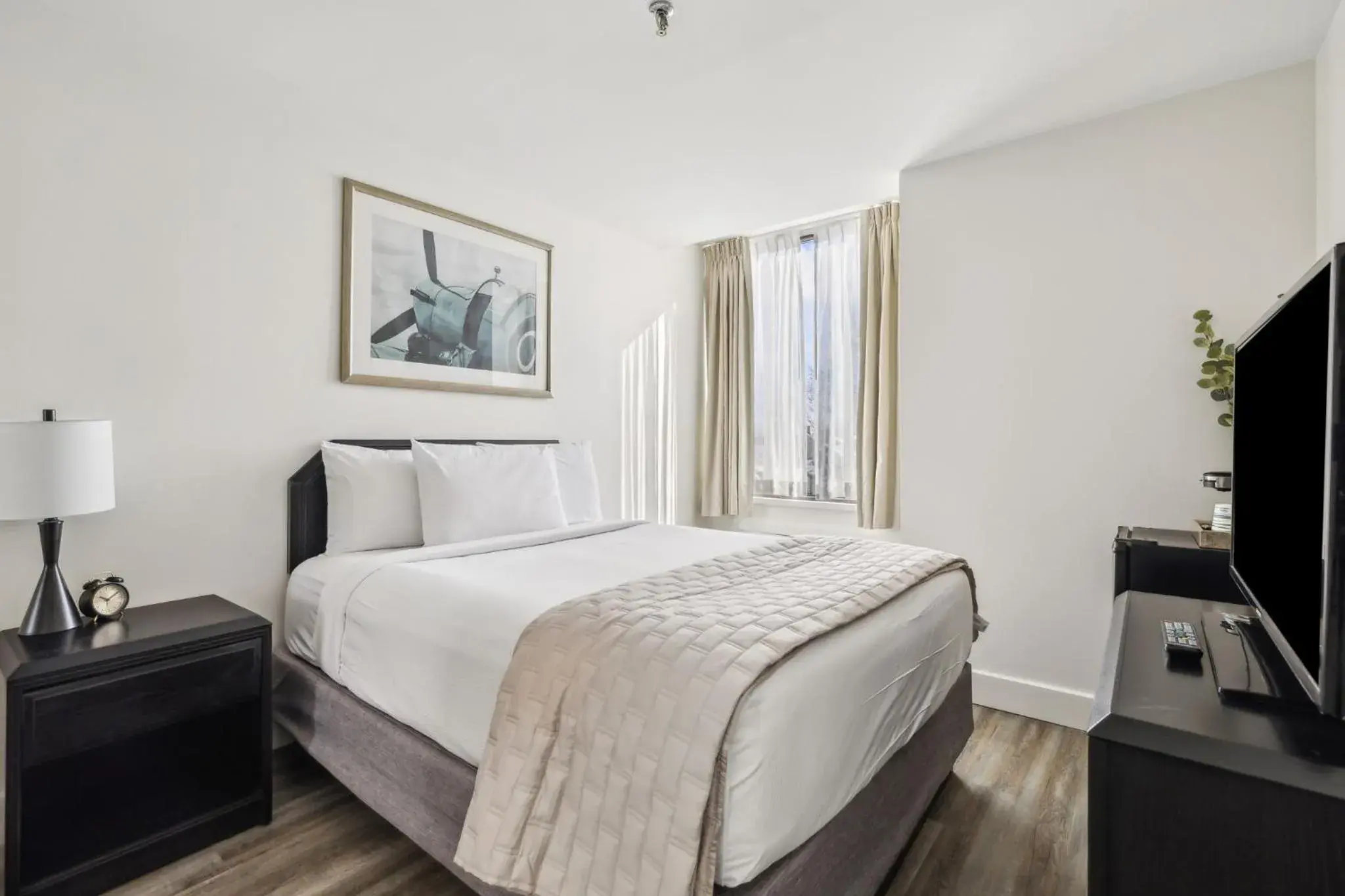 Standard Queen Room in DEV Hotel and Conference Centre Standard Queen Room in DEV Hotel and Conference Centre