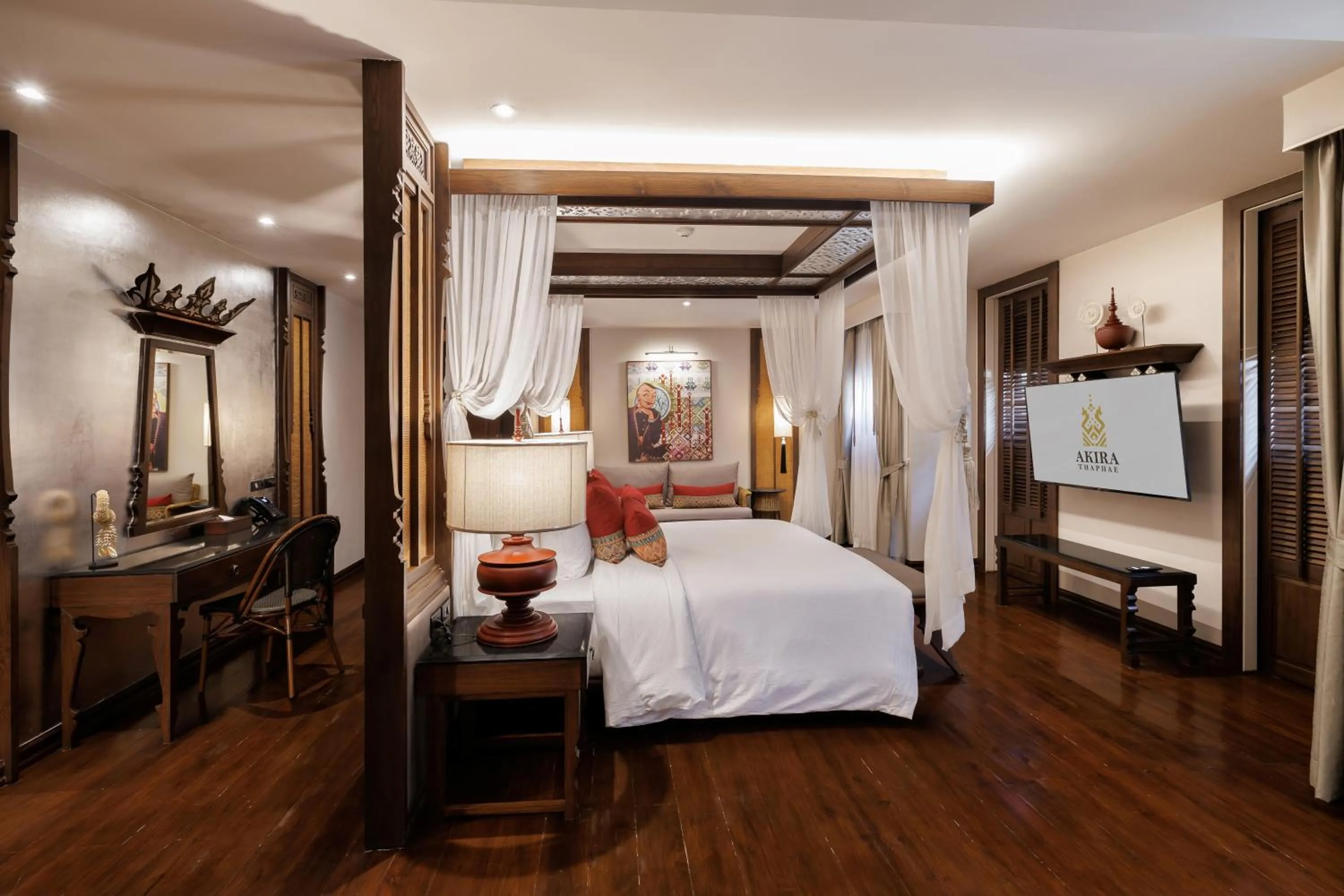 Bed in Akira Thaphae Hotel