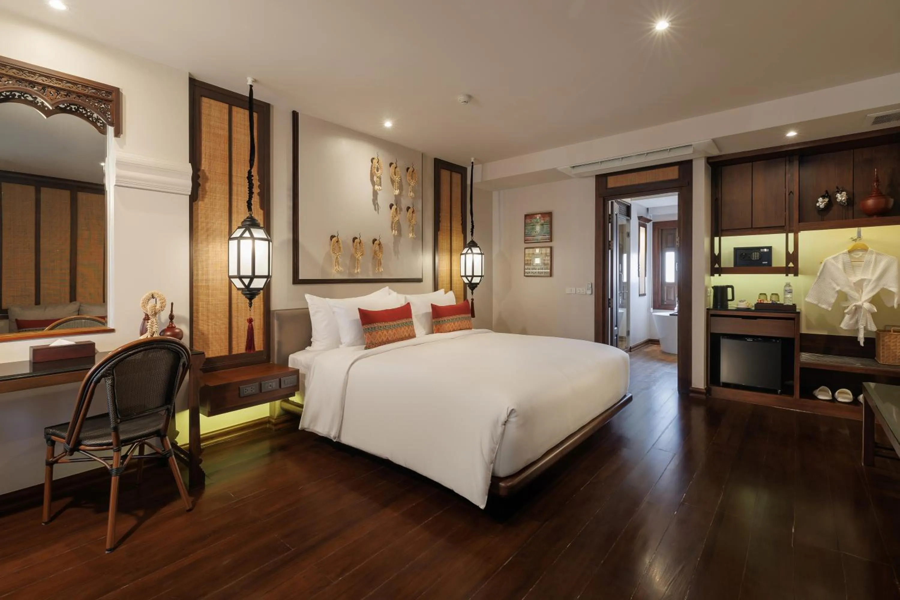 Bedroom, Bed in Akira Thaphae Hotel