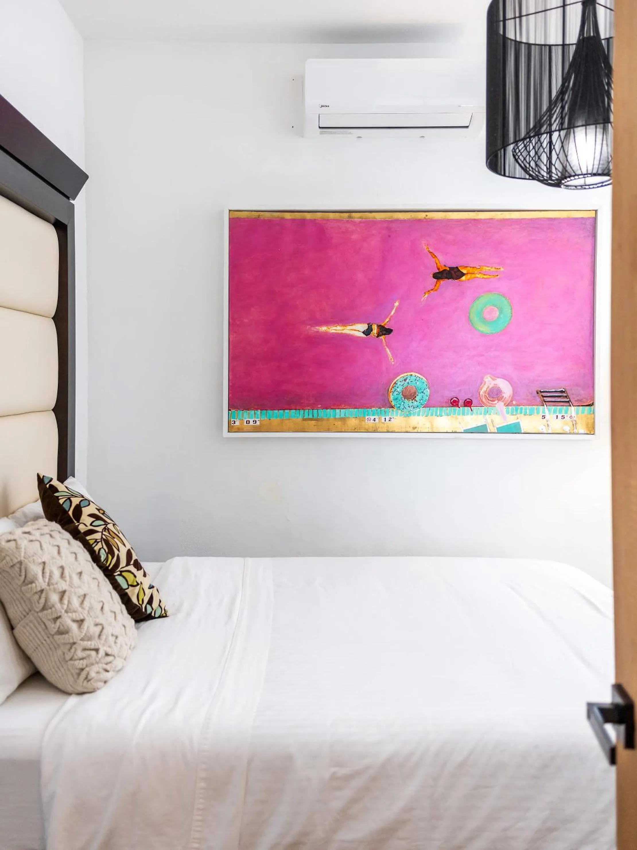 Bedroom in 24 Atlantic Place by Stay with Bear