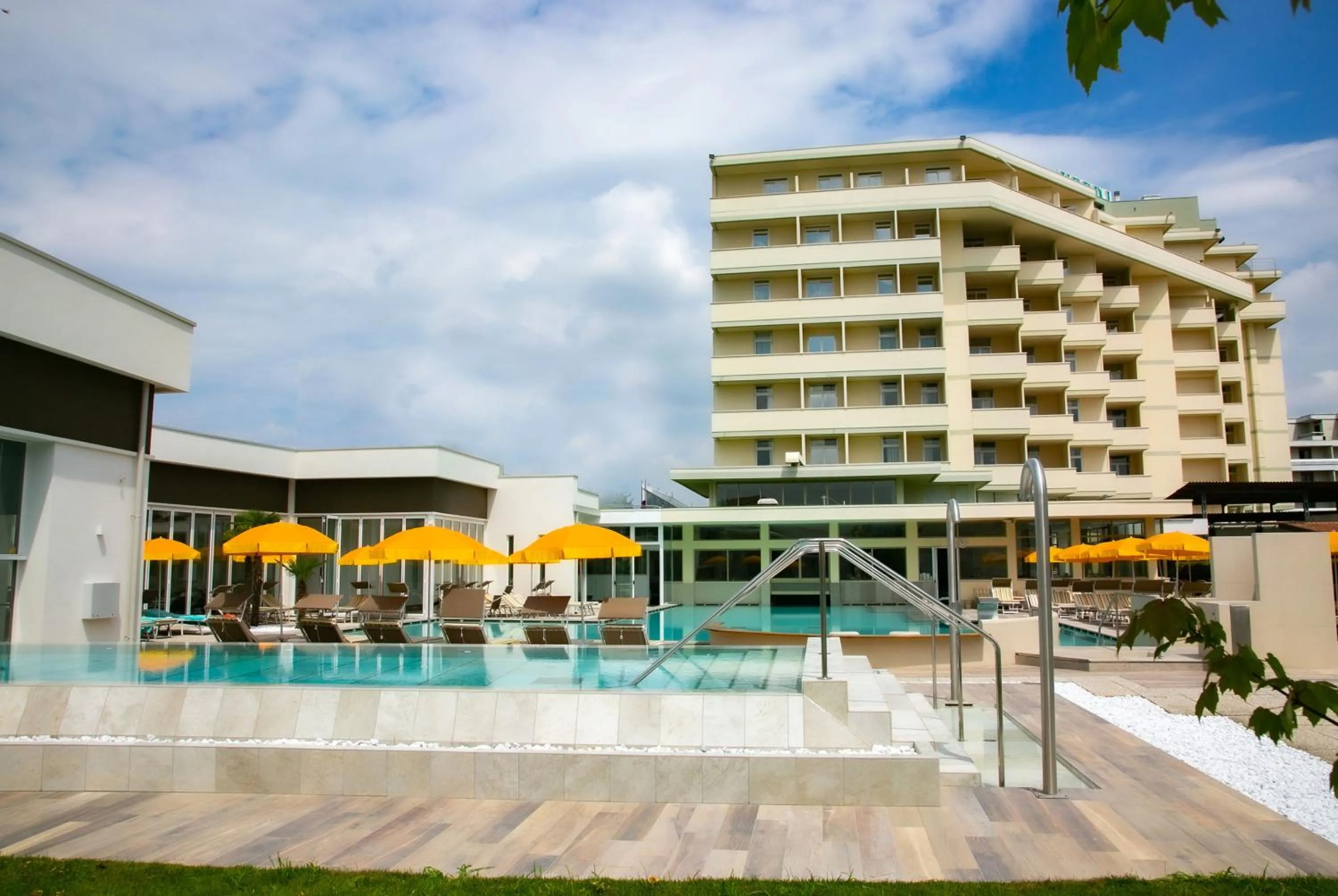 Property building in Hotel Terme Abano Verdi