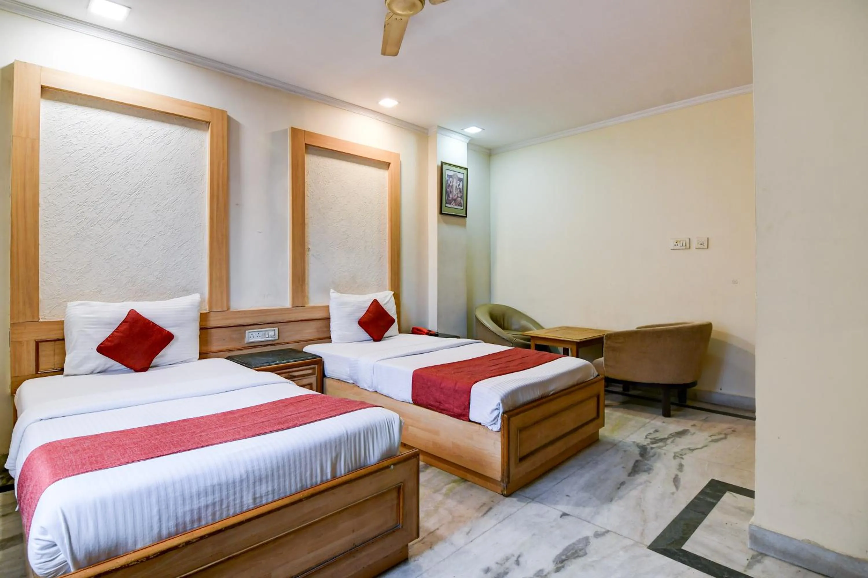 Bedroom in Hotel King's Crown