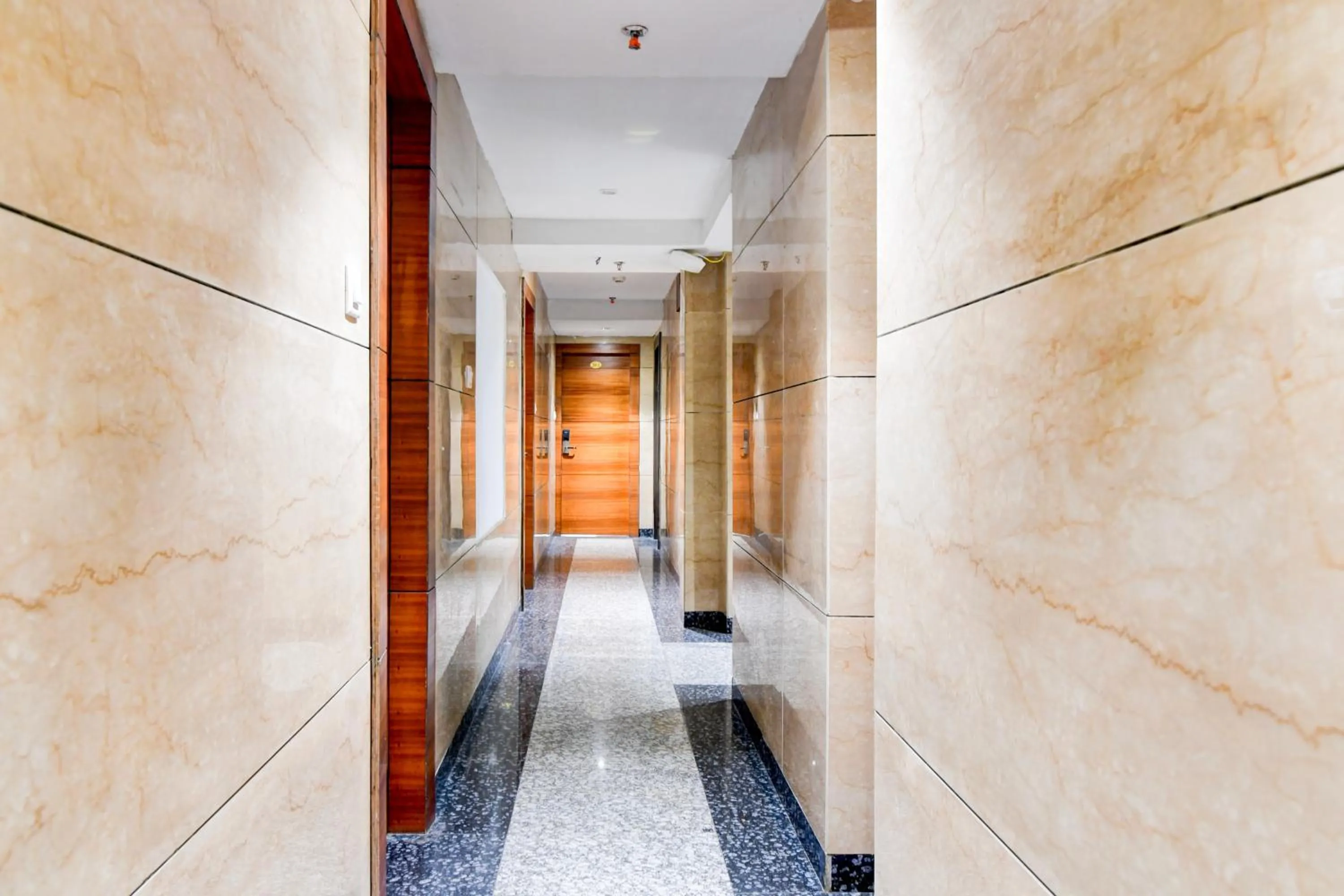 Lobby or reception in Hotel King's Crown