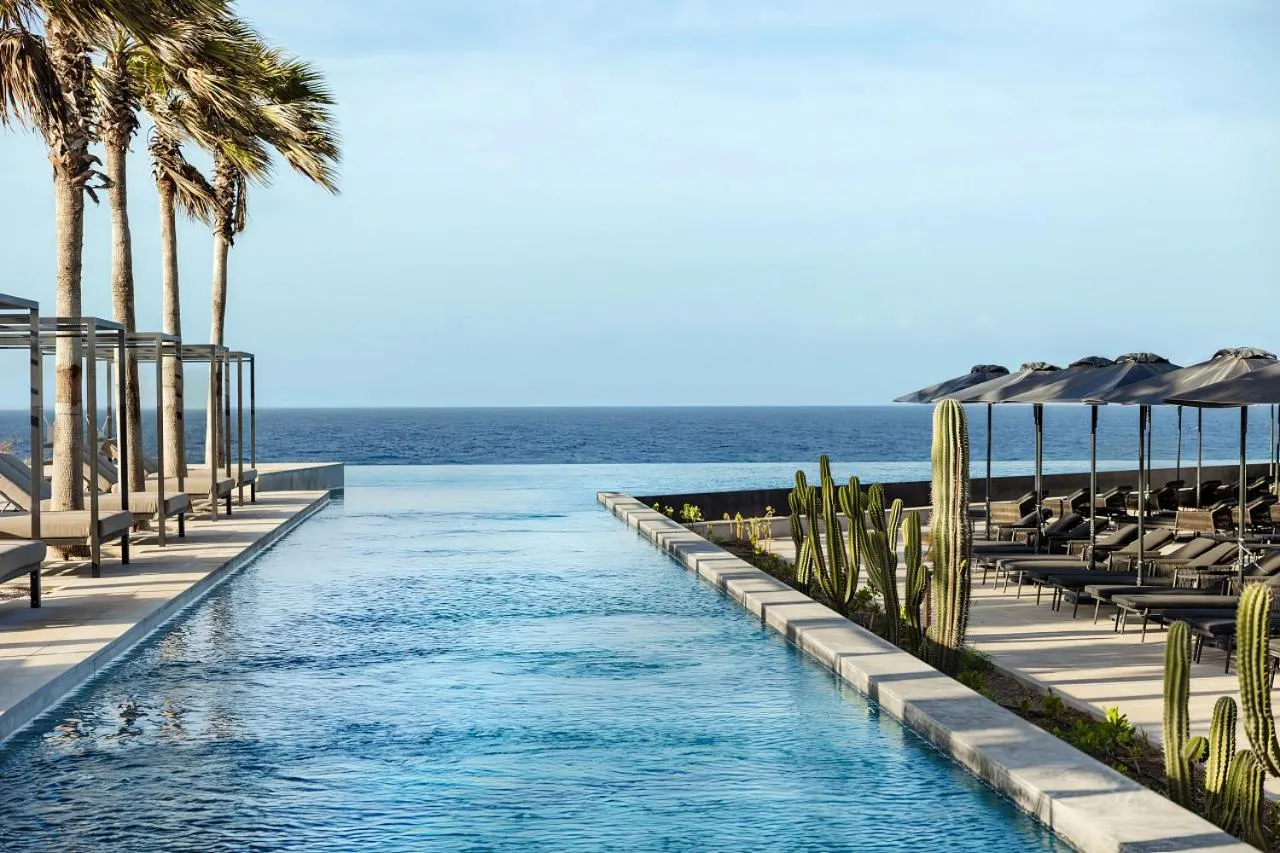 Swimming pool in Secrets Baby Beach Aruba Adults Only