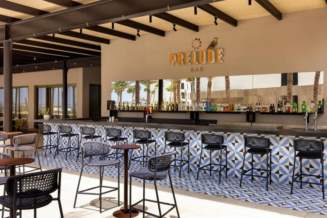 Lounge or bar in Secrets Baby Beach Aruba Adults Only