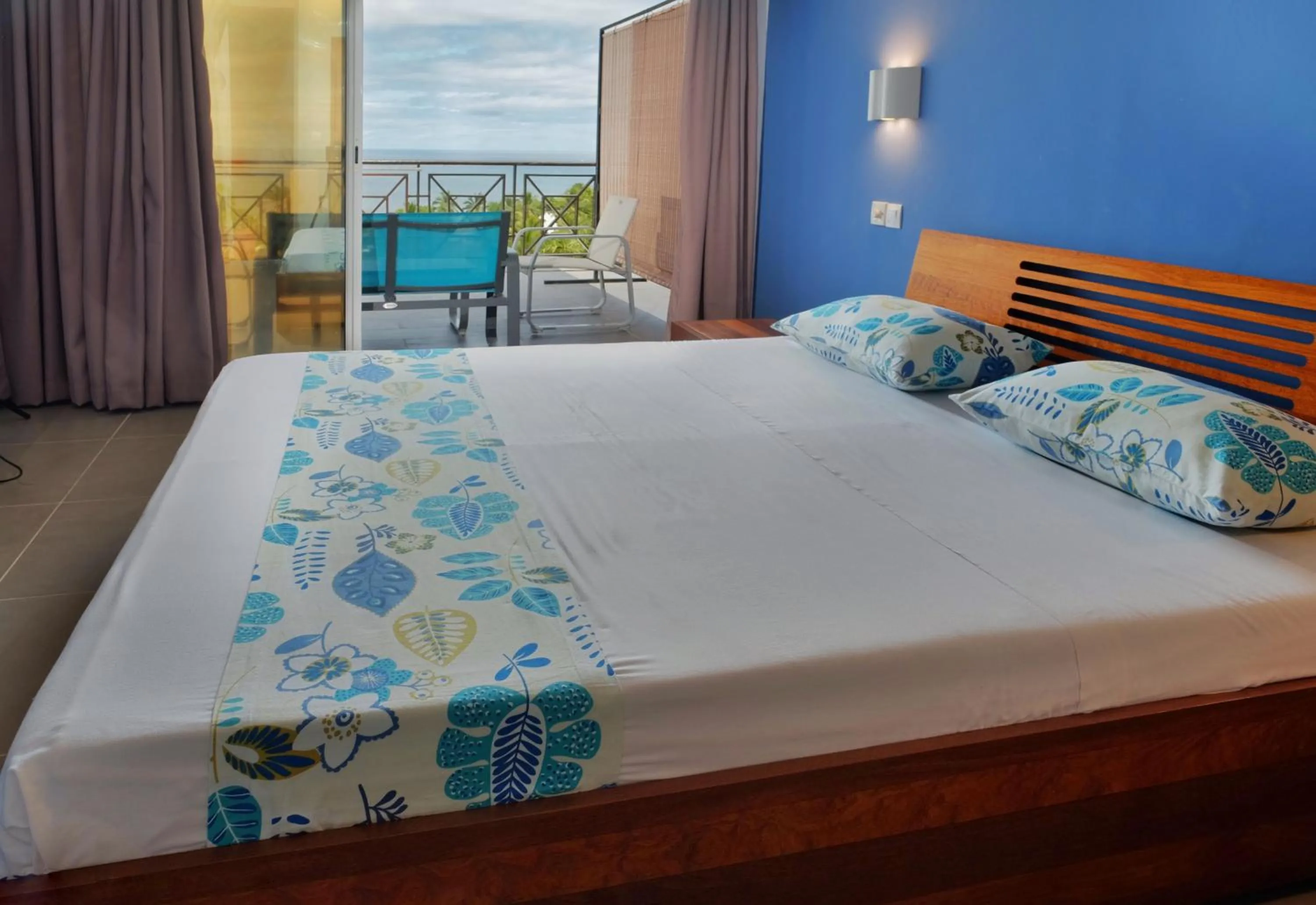 Bed in Hôtel Villa Les Orchidées