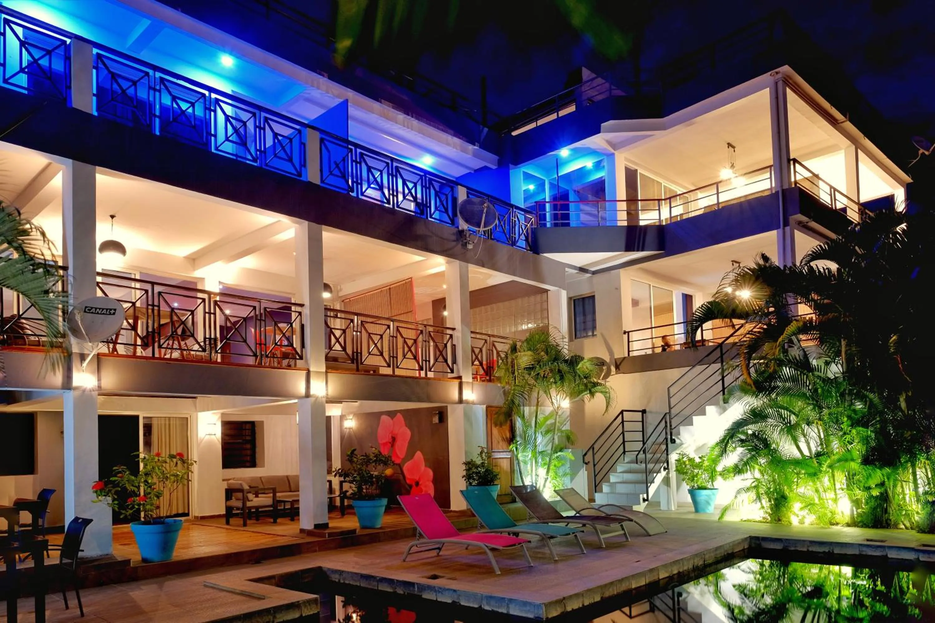 Property building in Hôtel Villa Les Orchidées