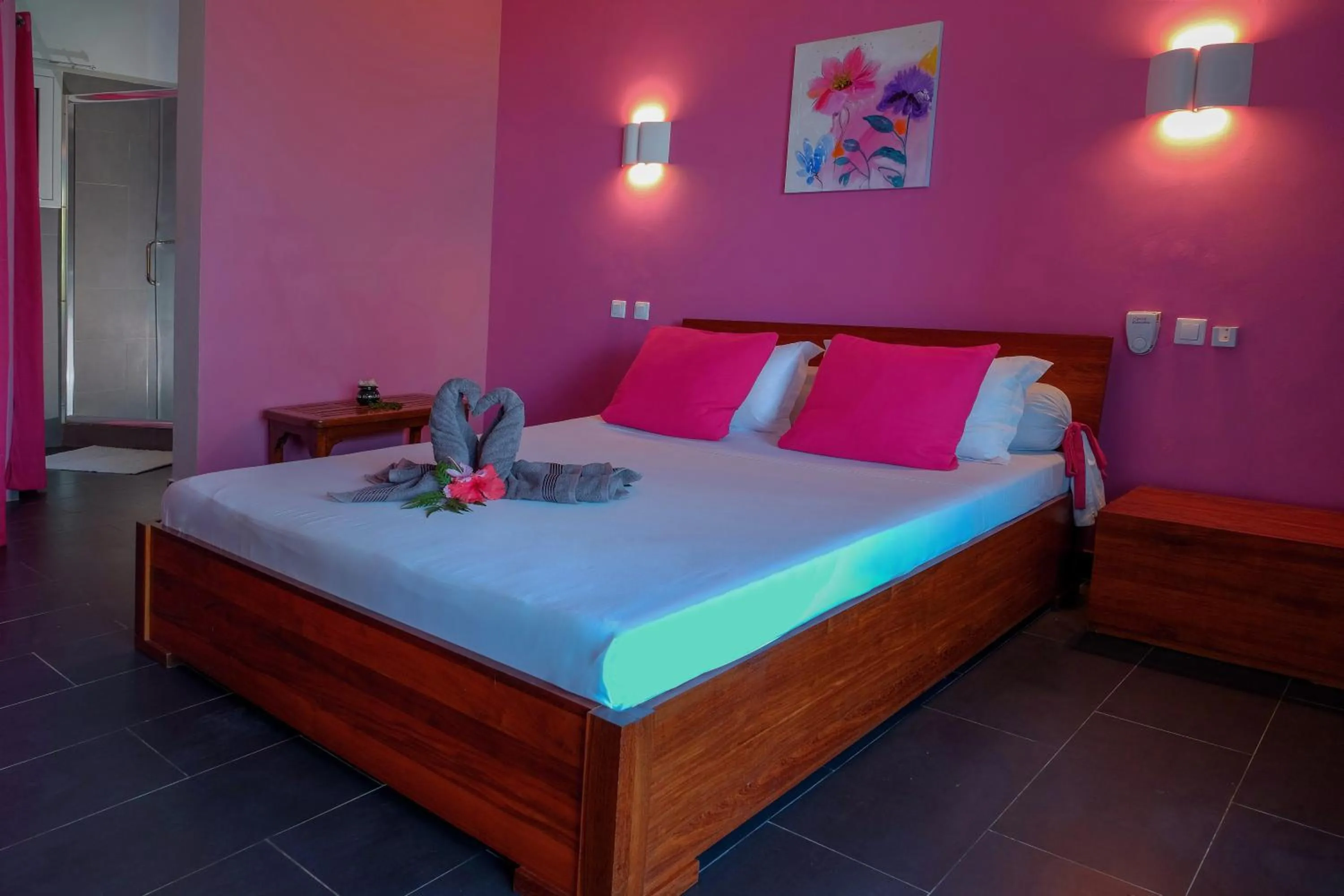 Photo of the whole room, Bed in Hôtel Villa Les Orchidées
