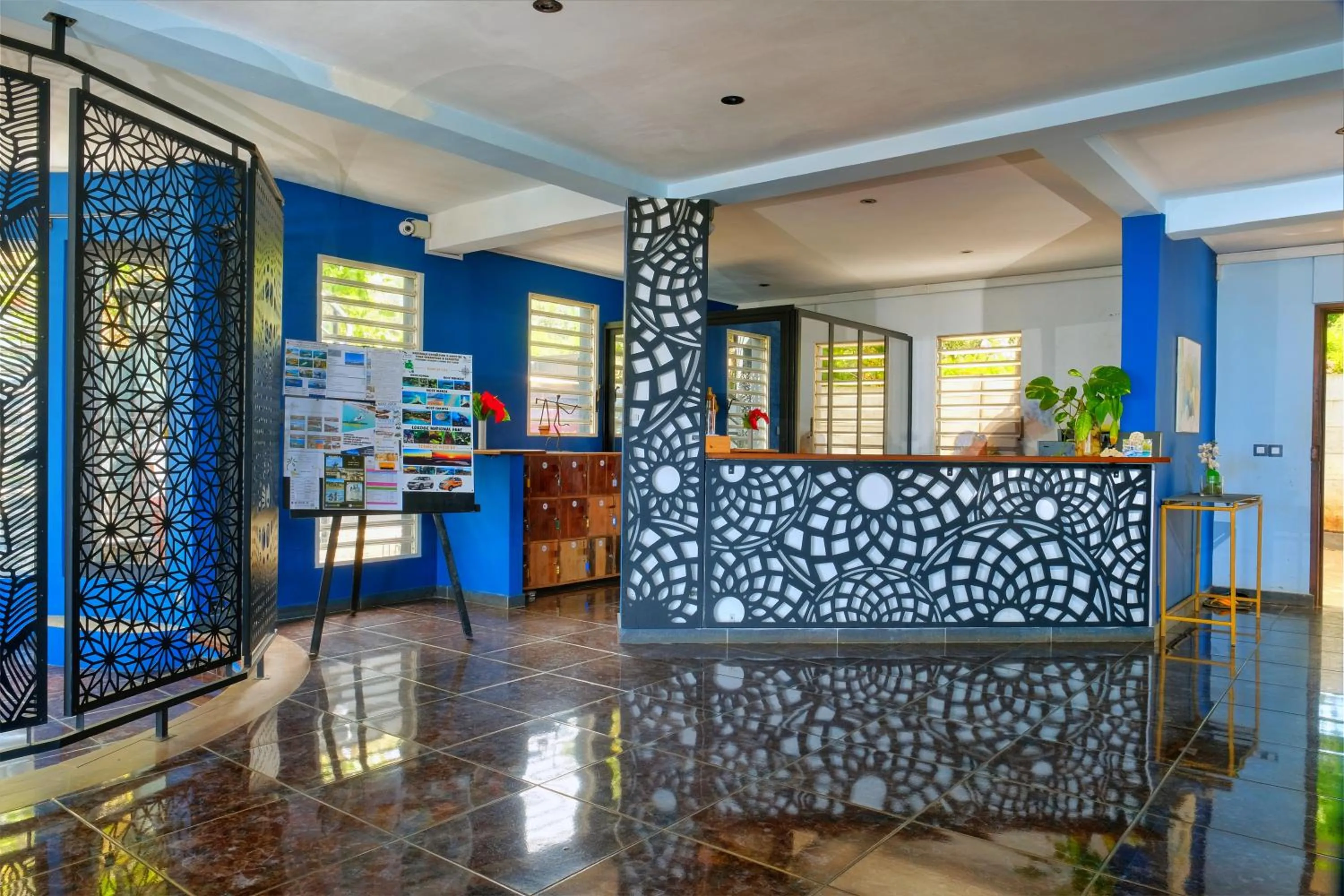 Property building in Hôtel Villa Les Orchidées