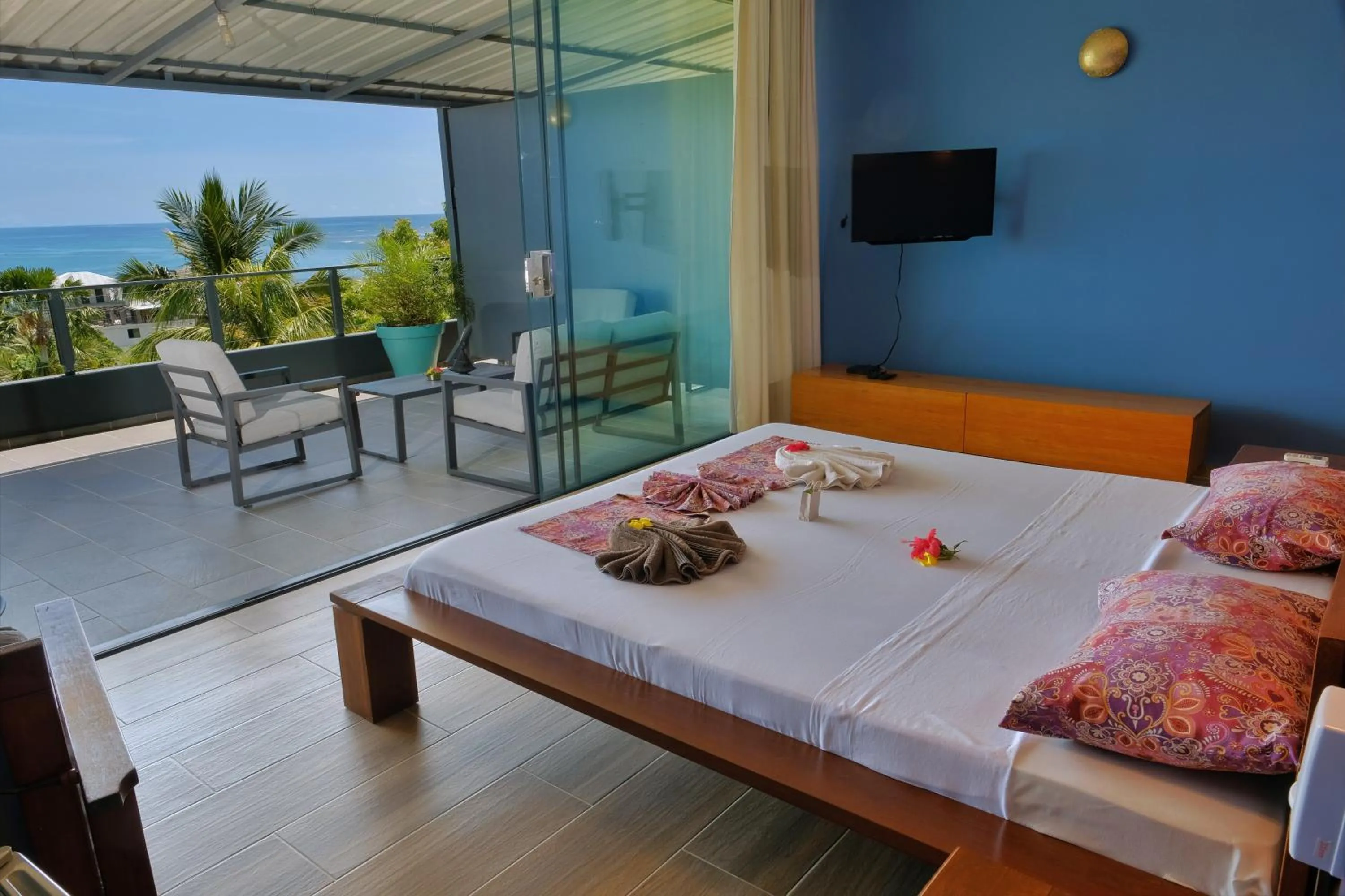 Bed in Hôtel Villa Les Orchidées