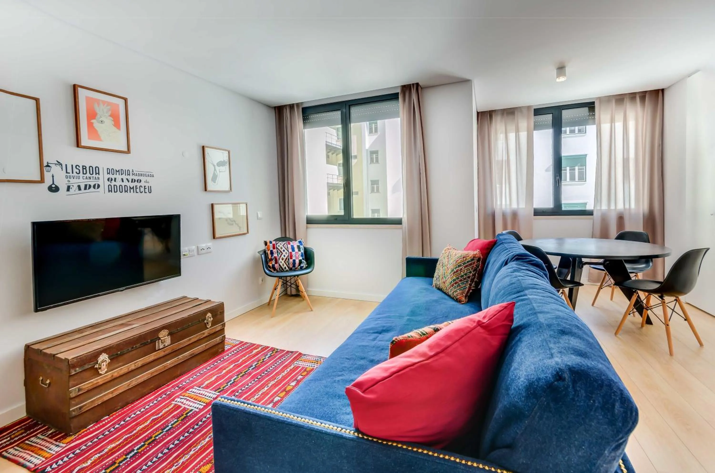 TV and multimedia in Lisbon Serviced Apartments - Liberdade