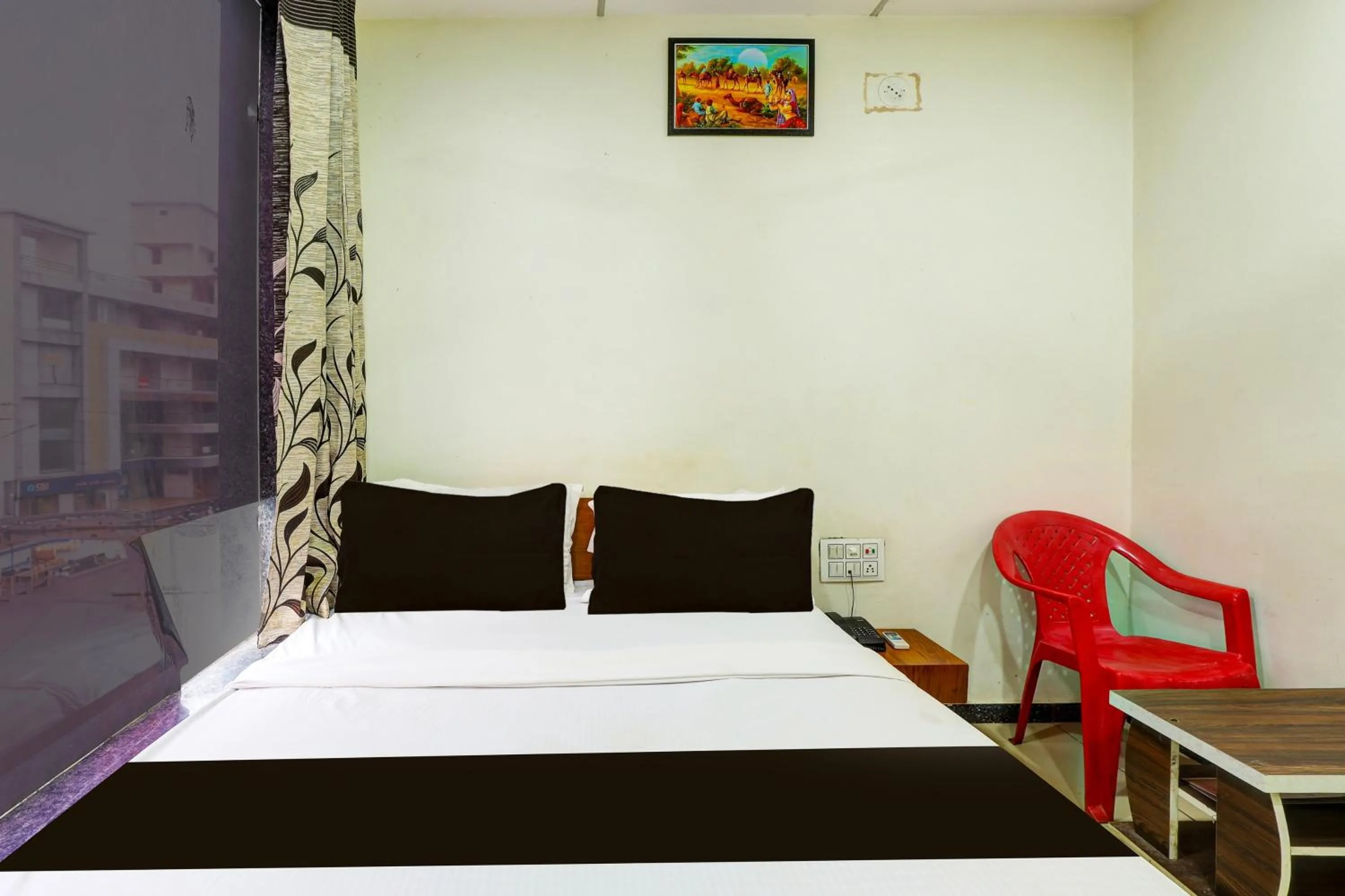 Bedroom, Bed in hotel O kalyan