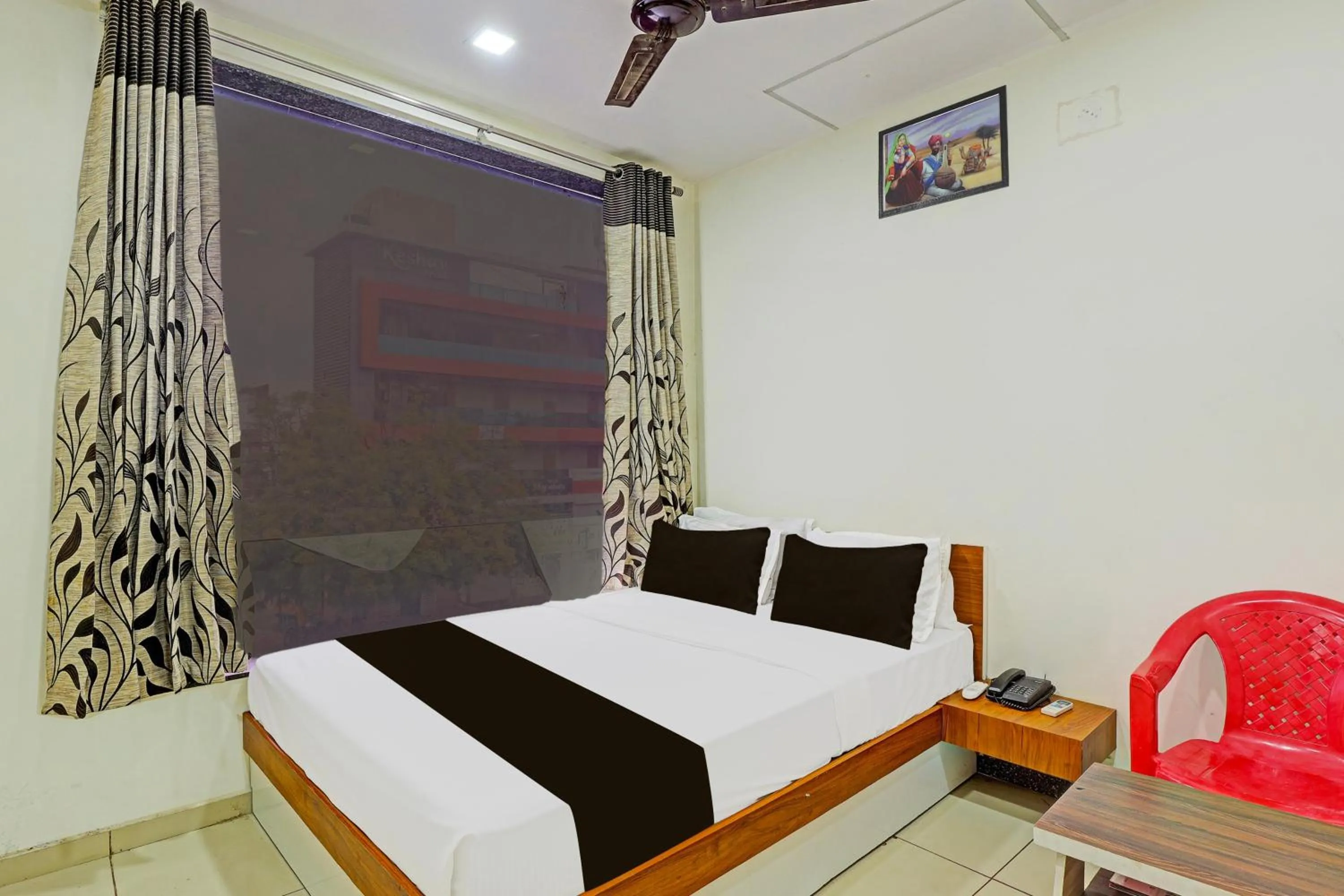 Bedroom, Bed in hotel O kalyan