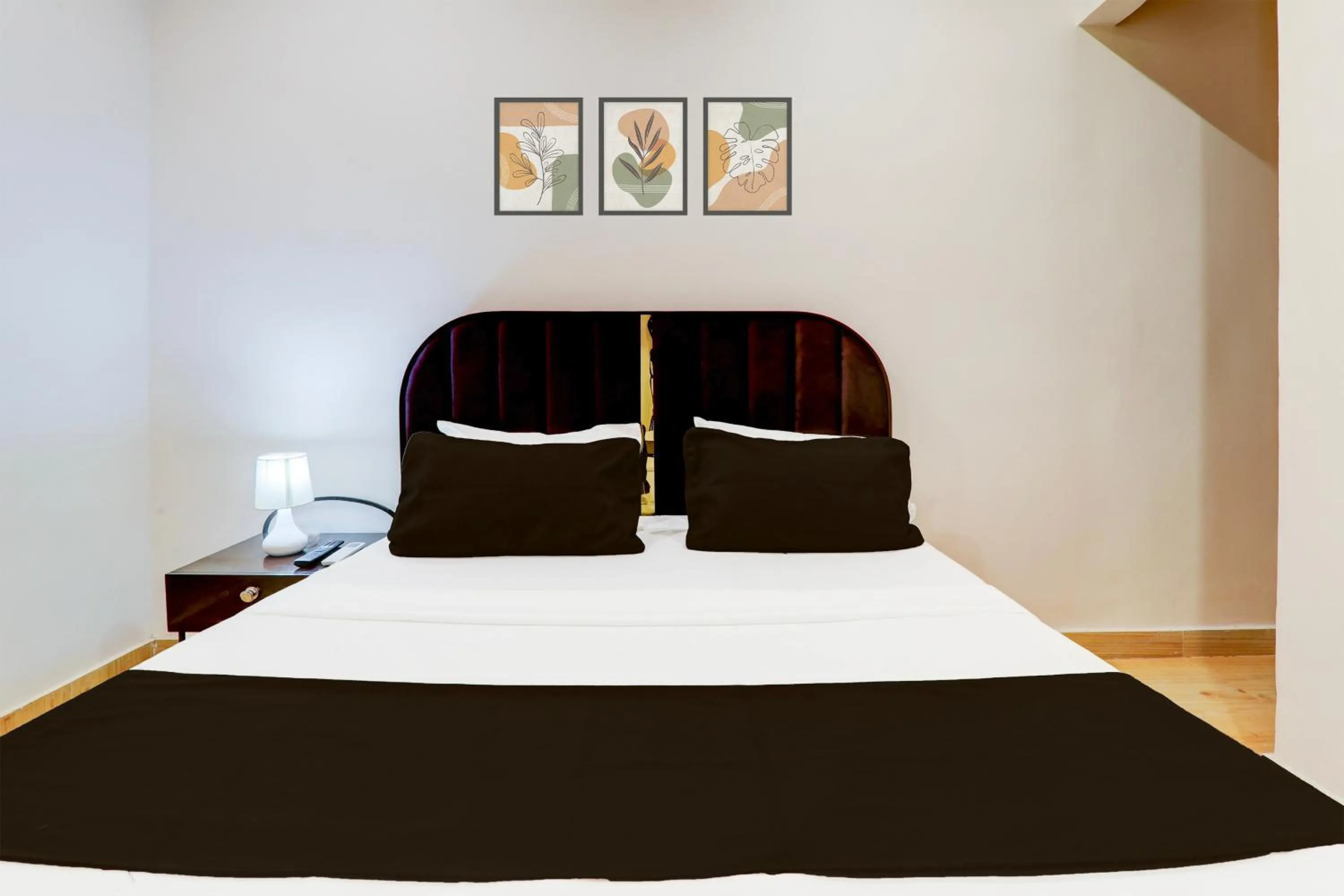 Bedroom, Bed in Super Hotel O Aastha Inn