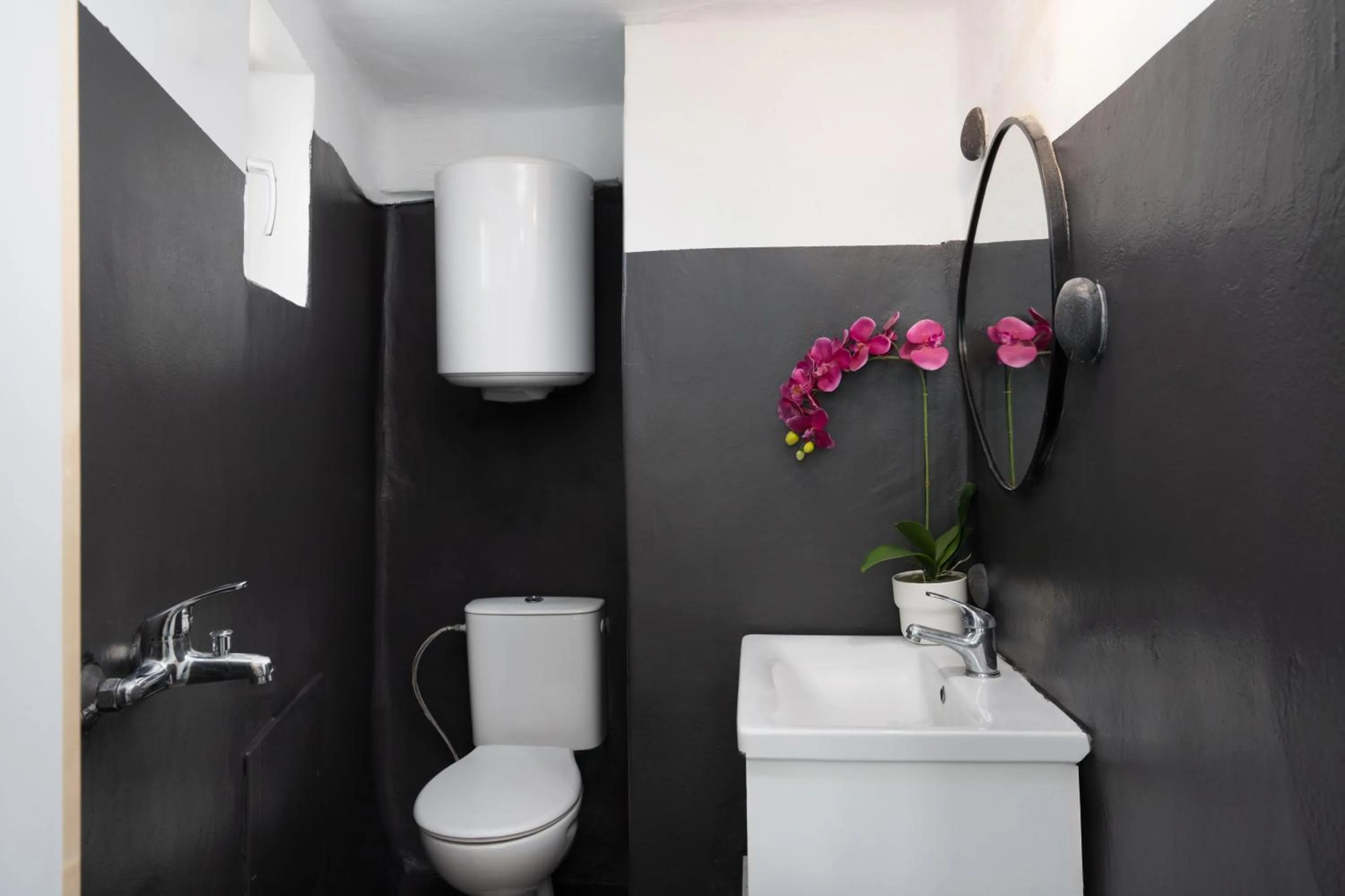 Toilet in Sophia Luxury Suites