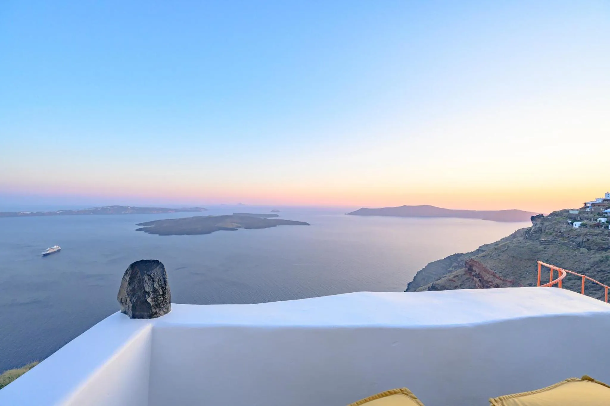 Sophia Luxury Suites