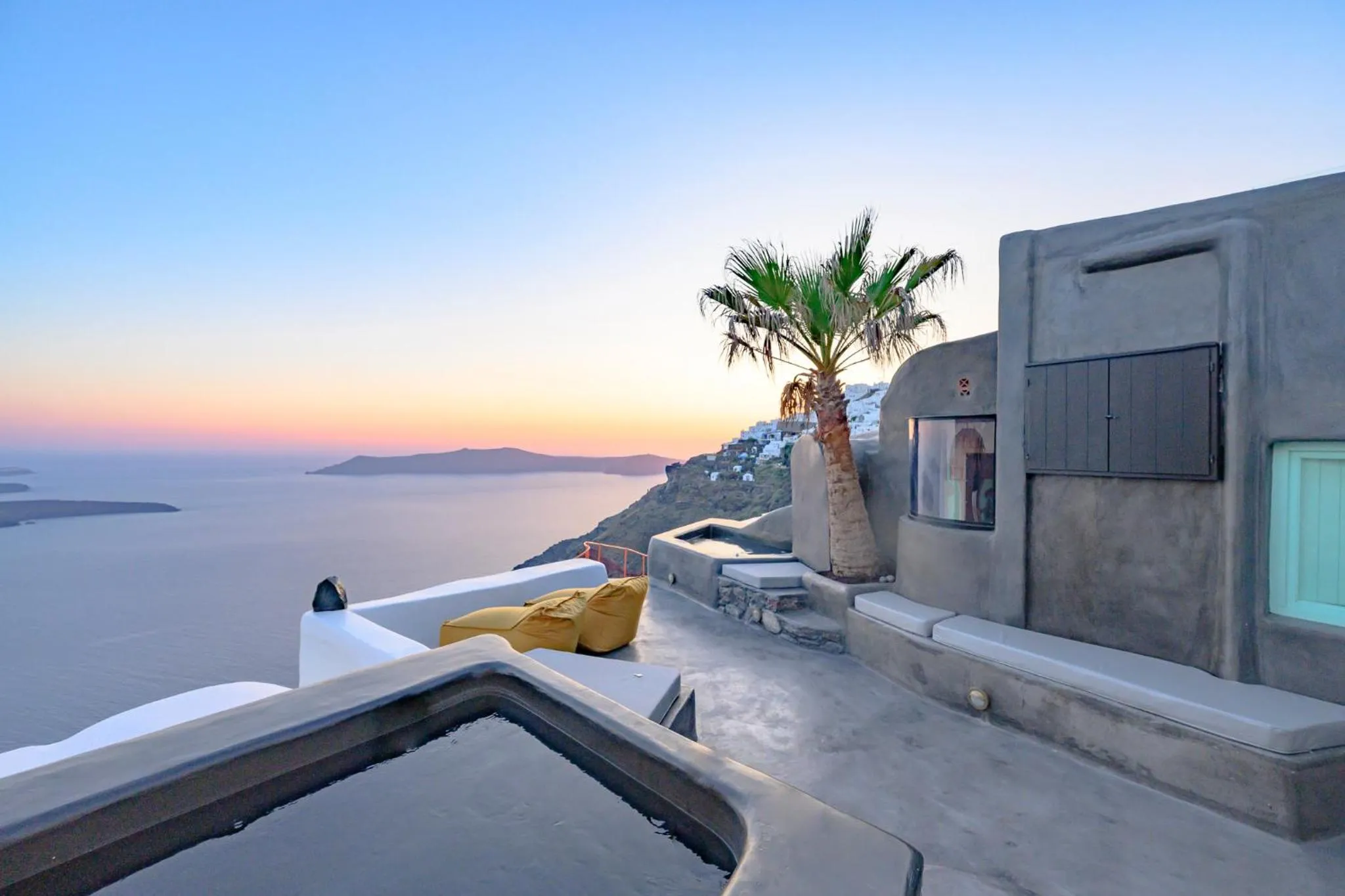 Sophia Luxury Suites