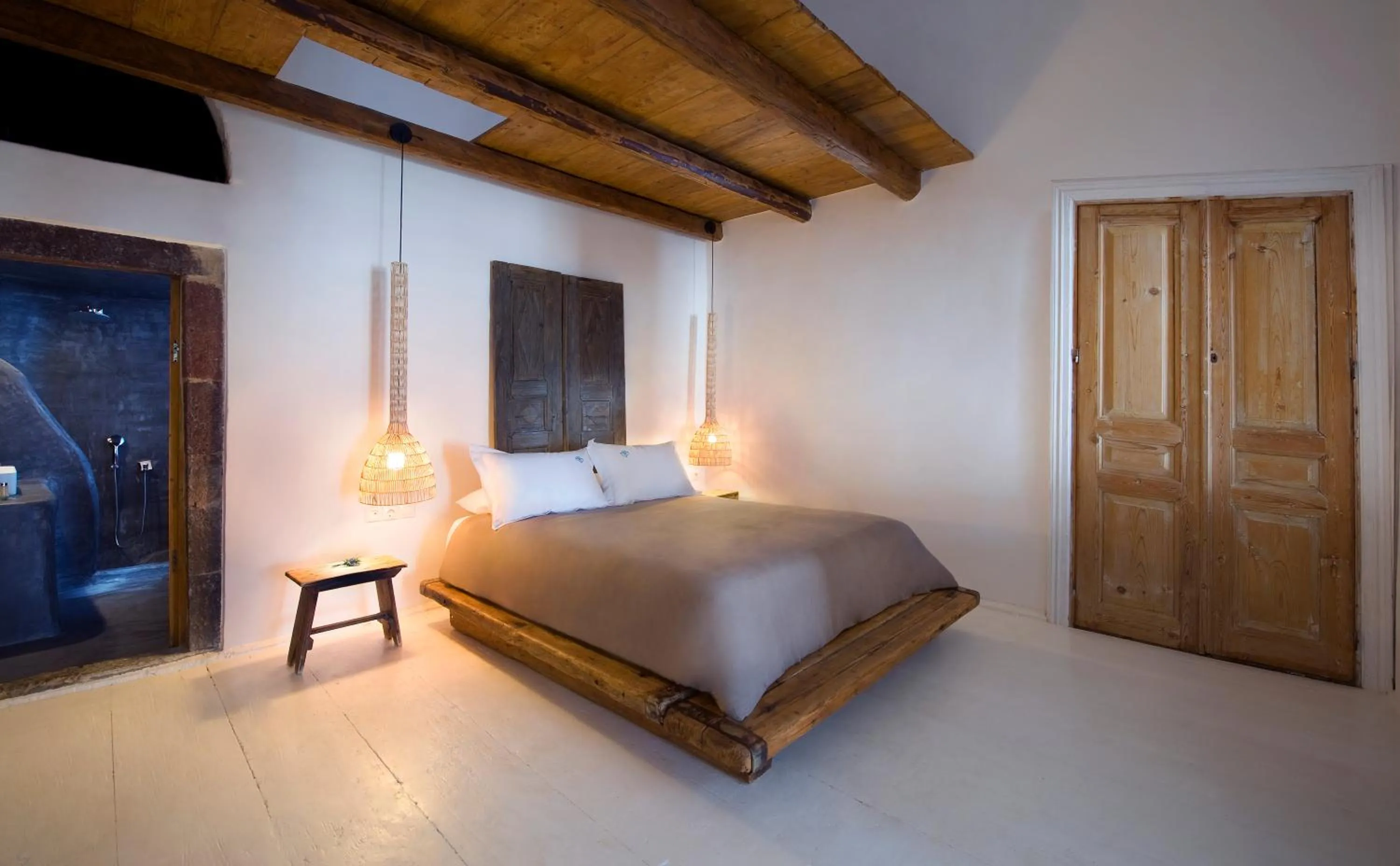 Photo of the whole room, Bed in Sophia Luxury Suites