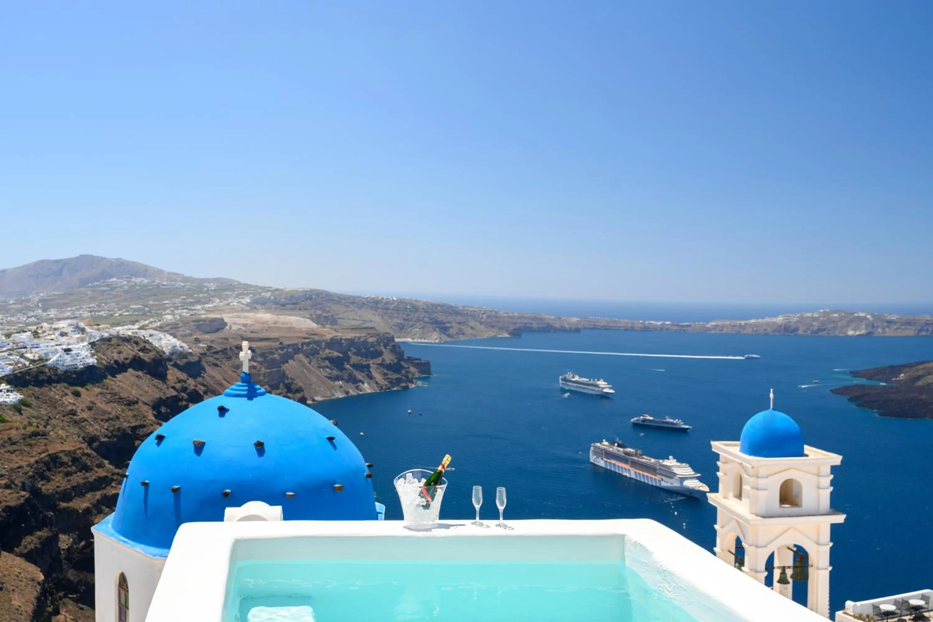 Sophia Luxury Suites