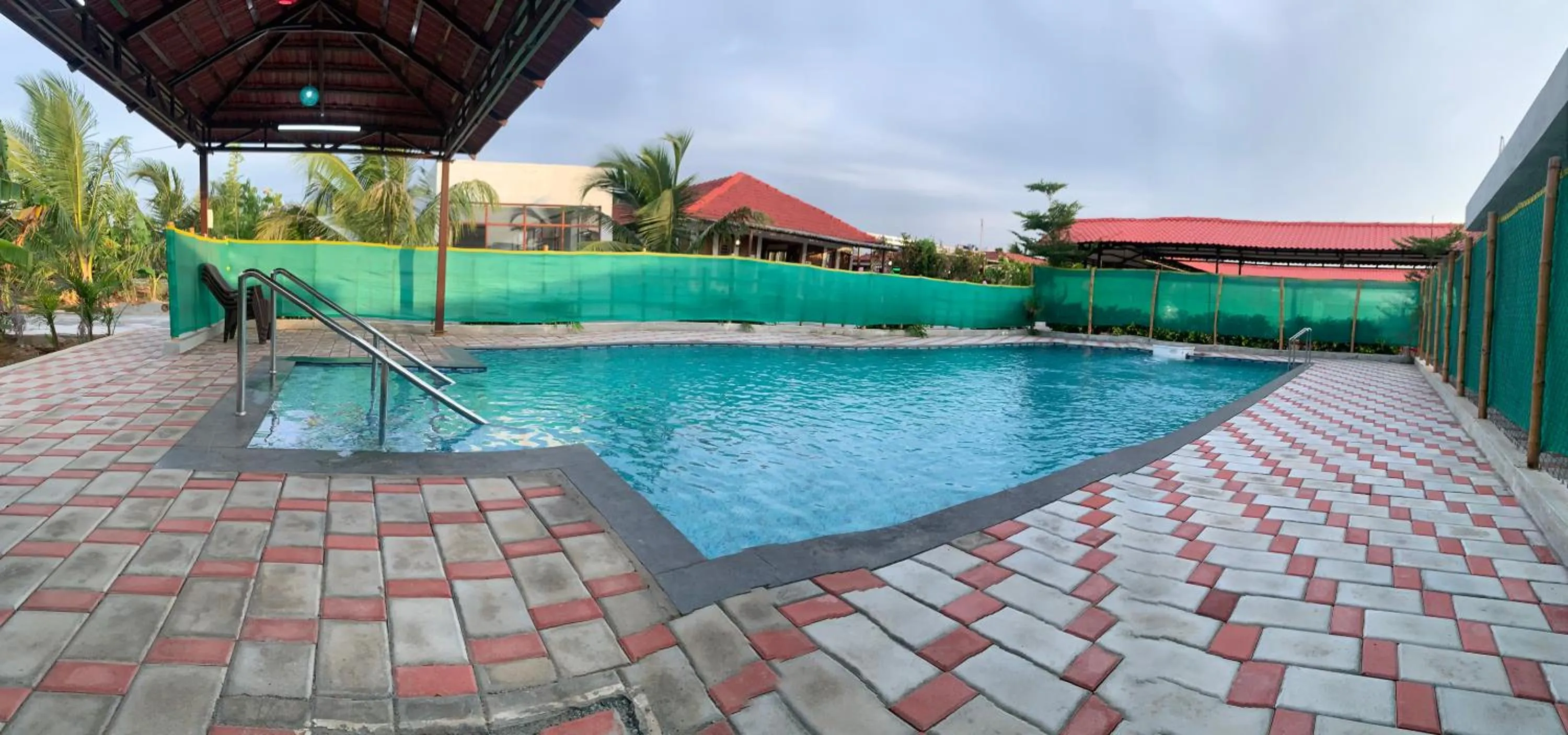Swimming pool in Love Green Resorts