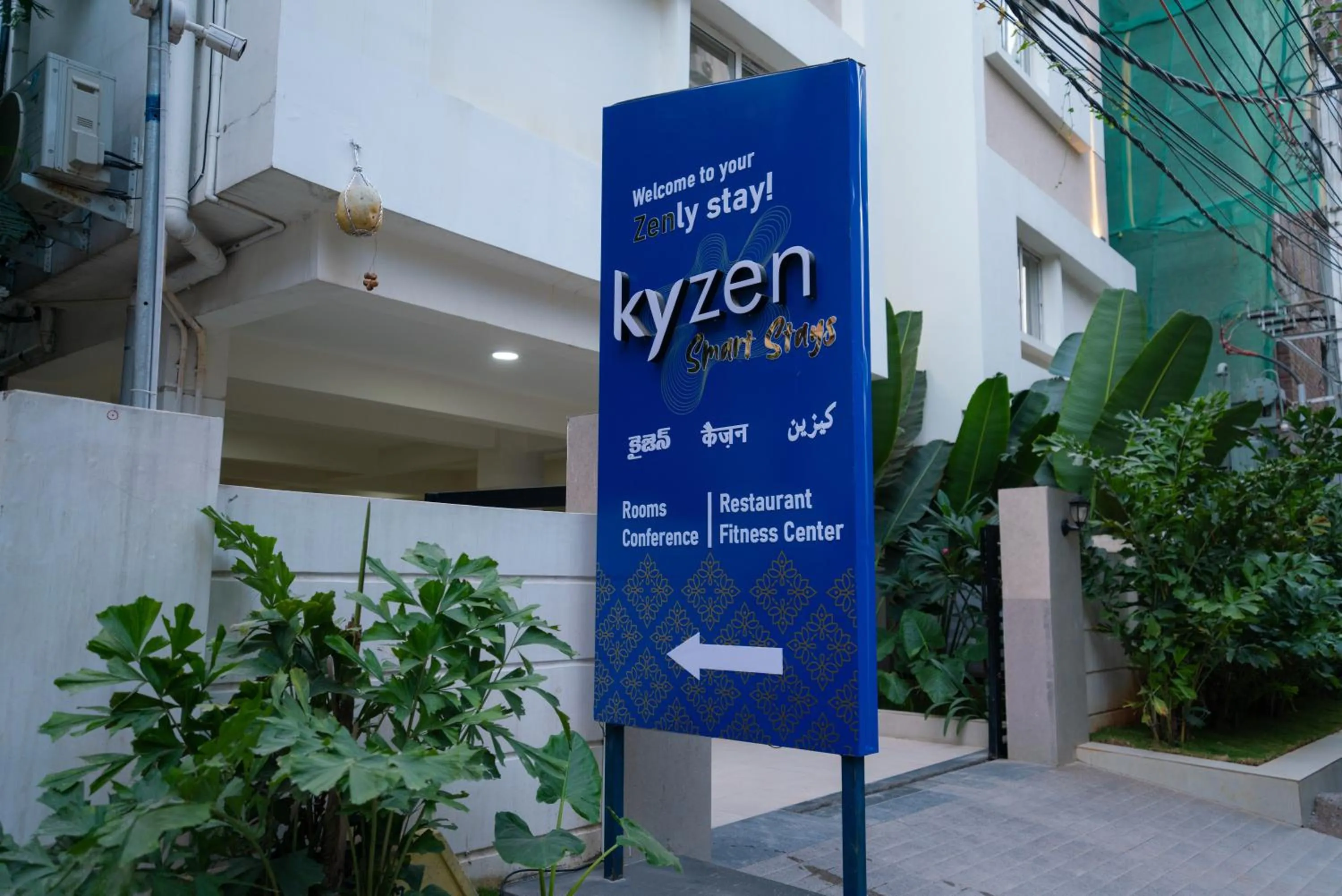 Kyzen Smart Stays - 800 m from Hitech City