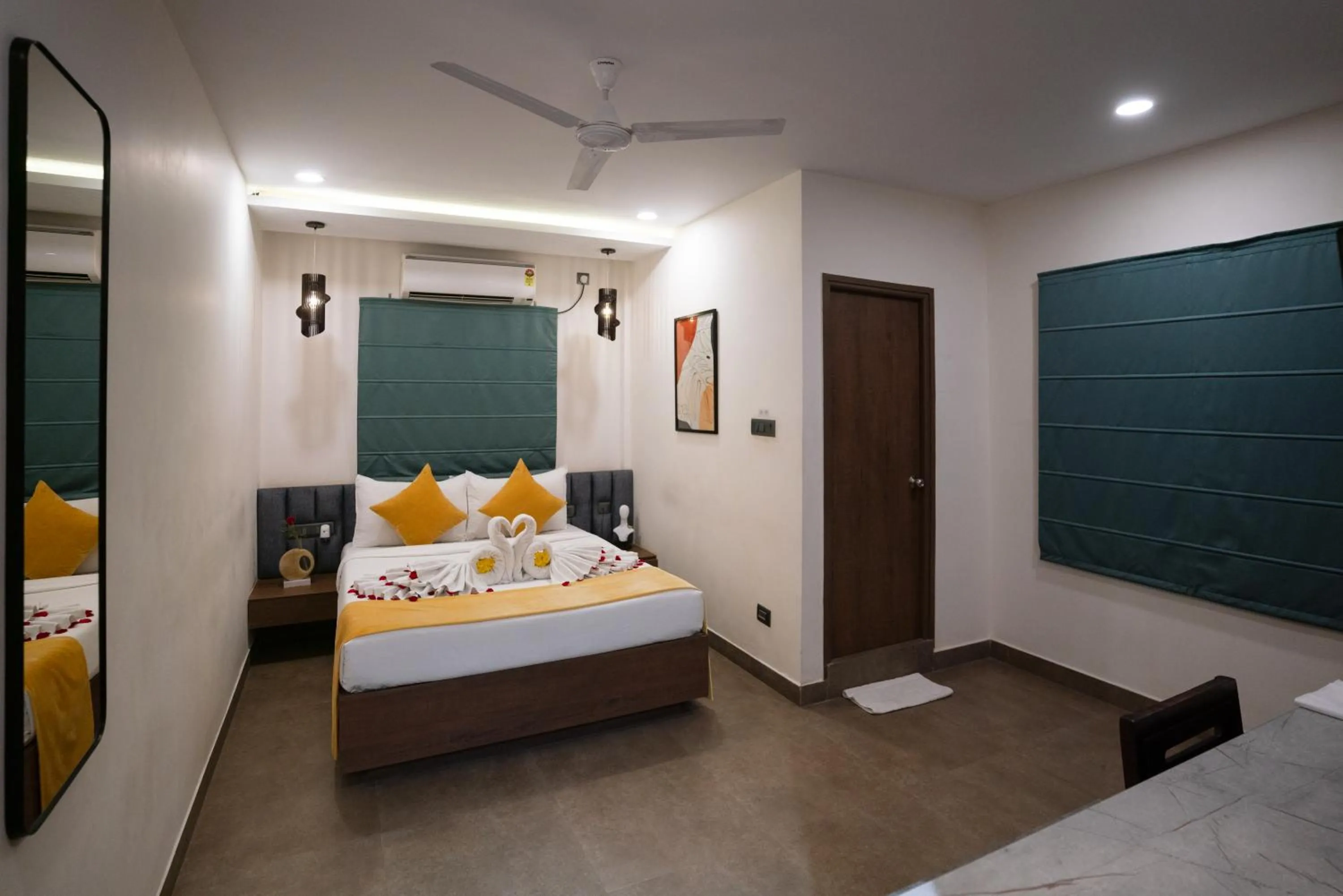 Deluxe Room - single occupancy in Hotel Kyzen Smart Stays - Hitec City