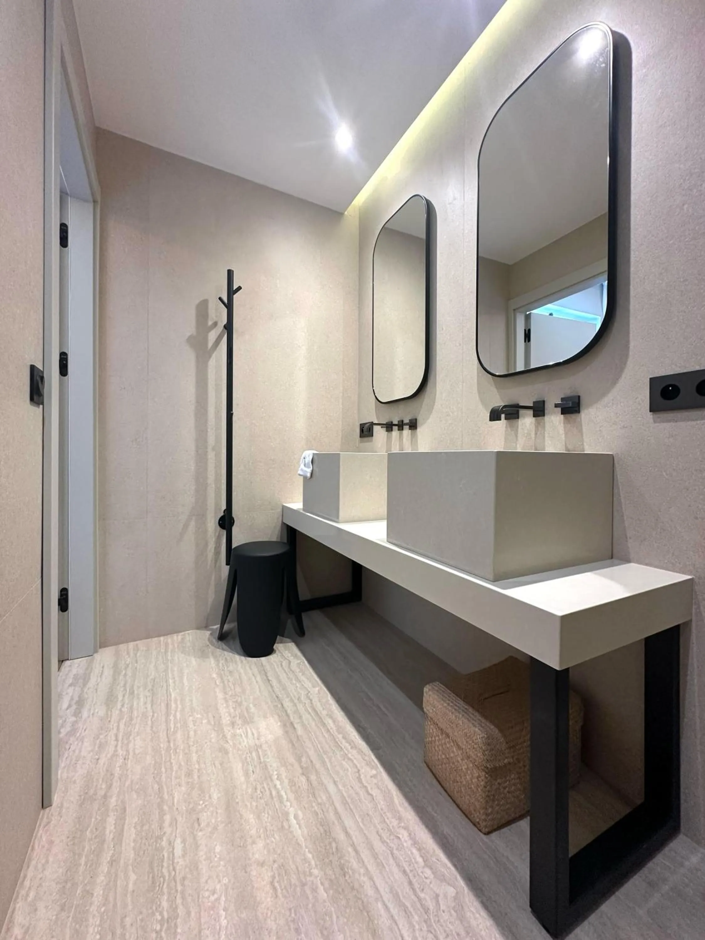 Bathroom in Chateau Pimo