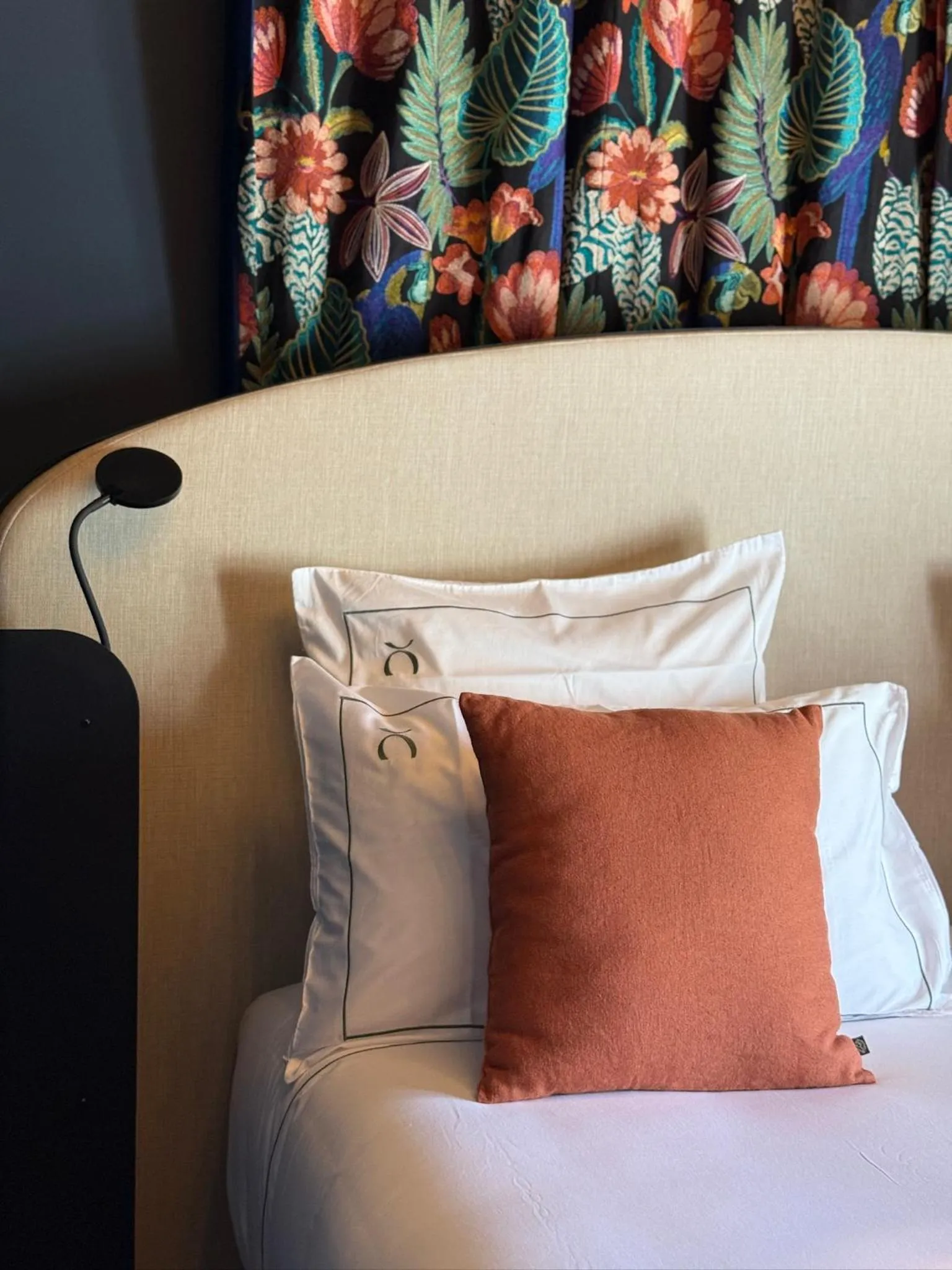 Bedroom, Bed in Chateau Pimo