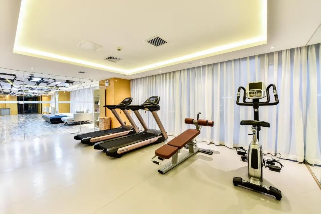 Atour Hotel Beijing West Railway Station South Square