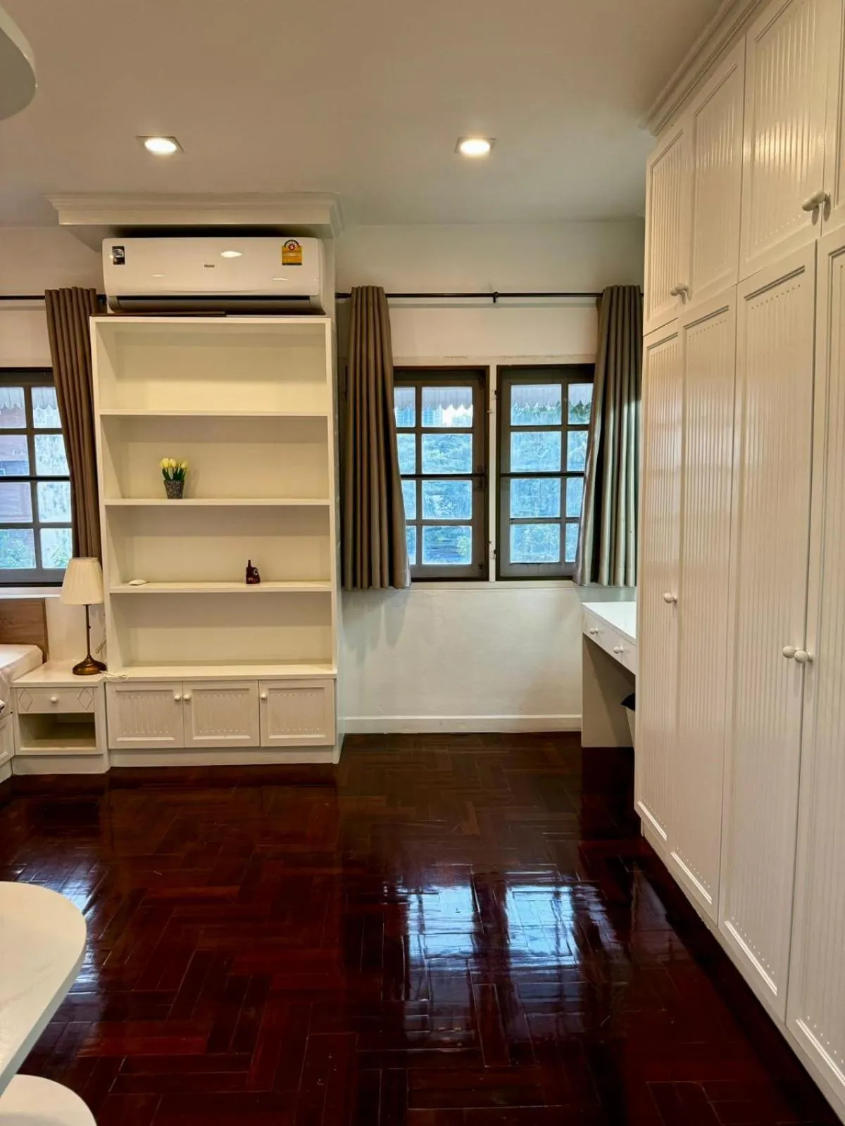 Photo of the whole room, Bed in Comfy Crib Hostel 2