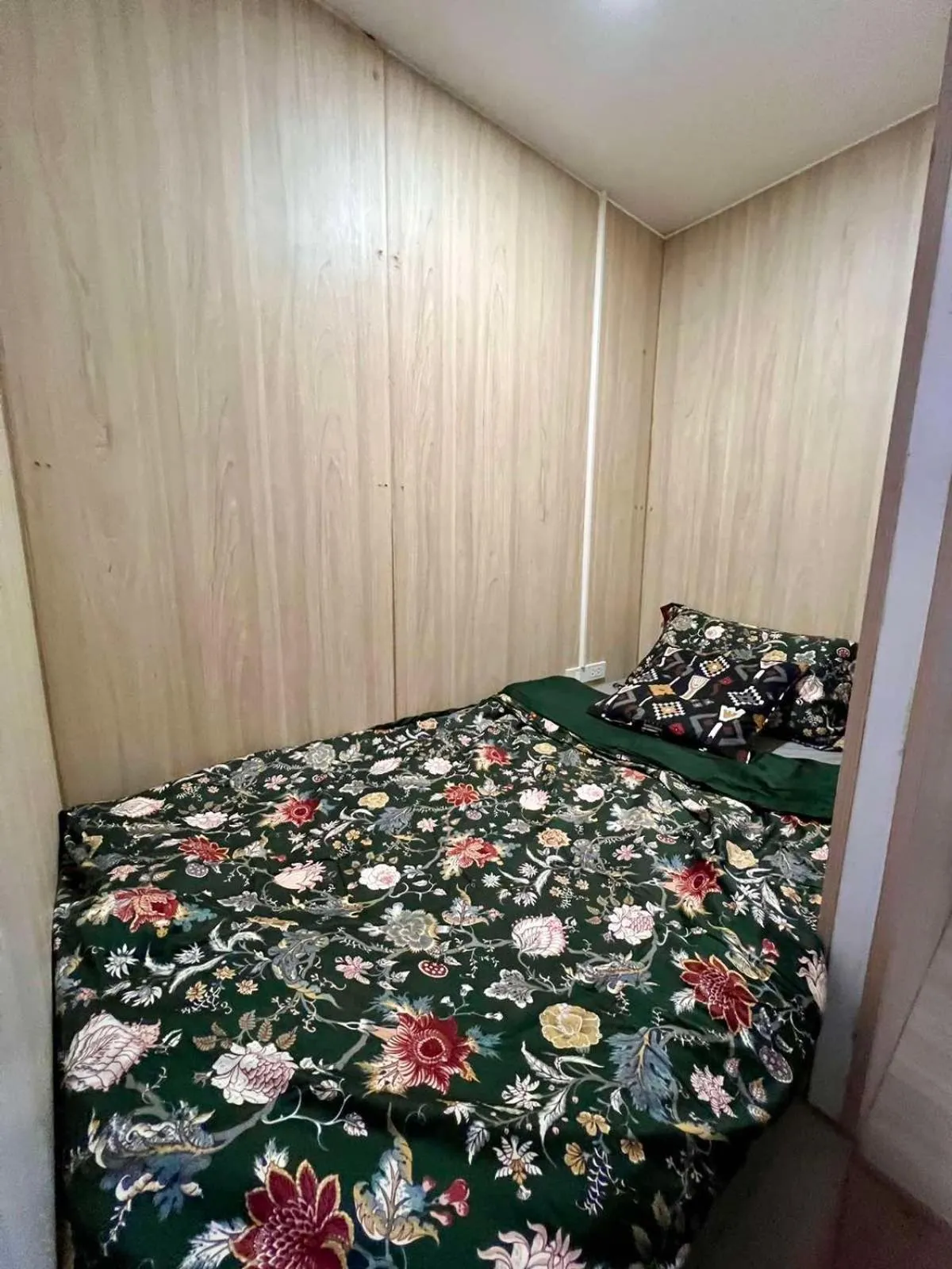 Bed in Comfy Crib Hostel 2