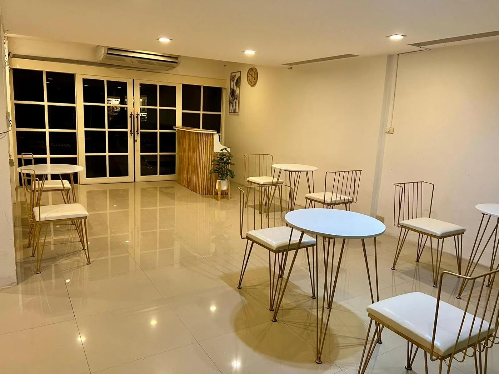 Living room in Comfy Crib Hostel 2