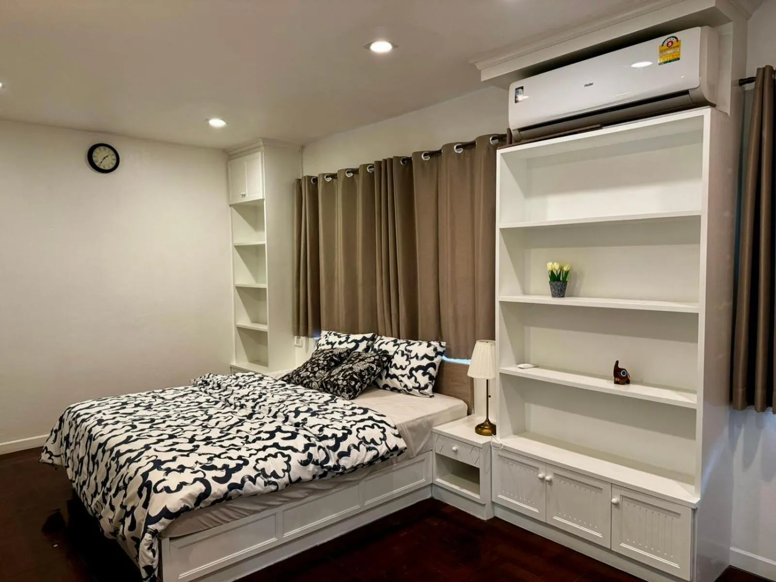 Bed in Comfy Crib Hostel 2