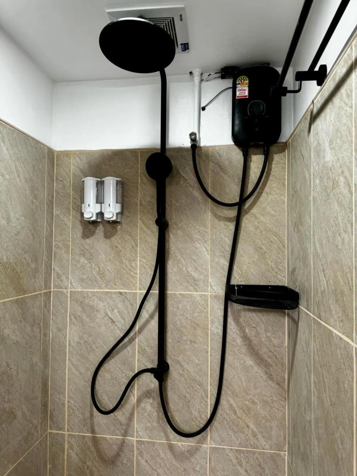 Shower in Comfy Crib Hostel 2