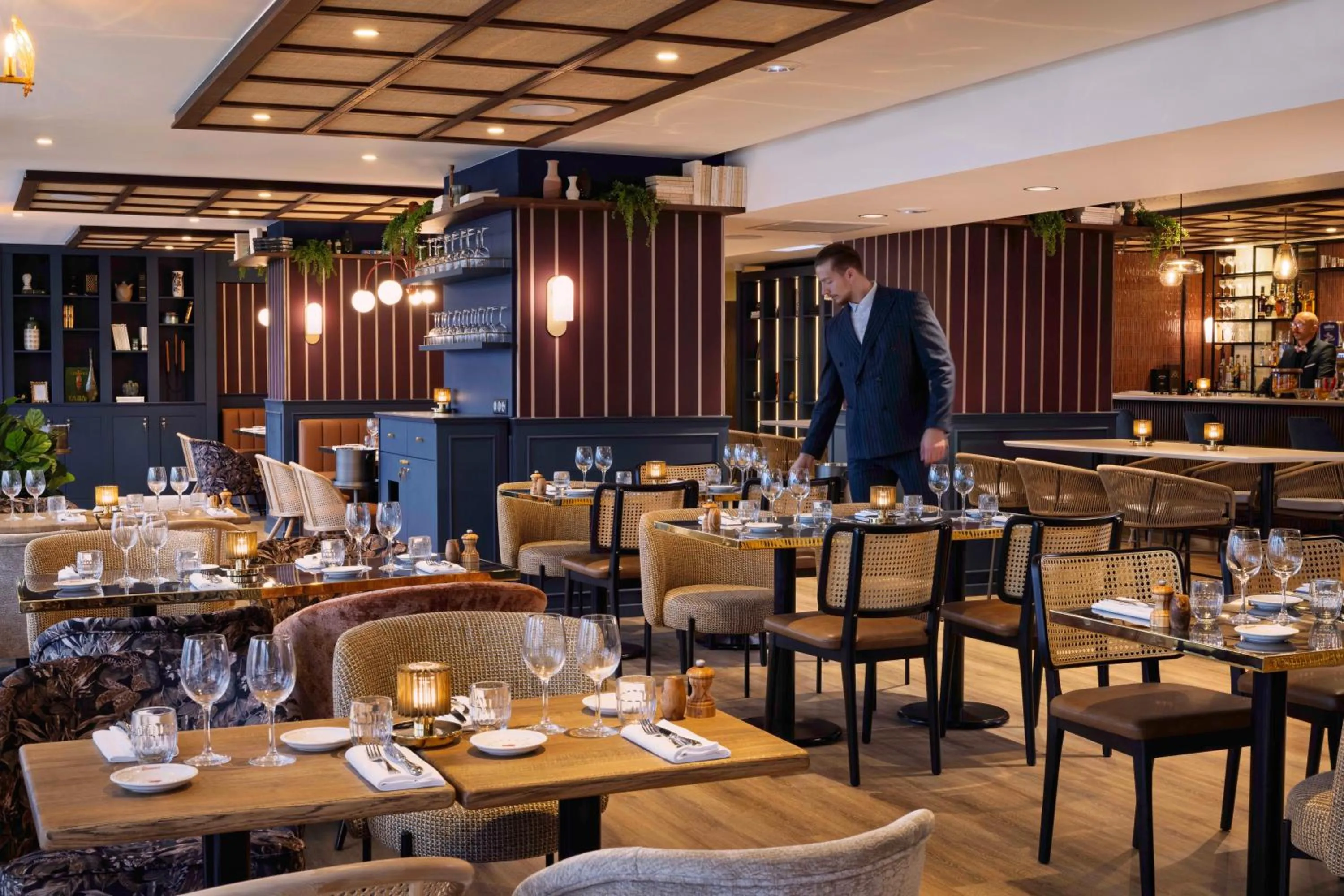 Restaurant/places to eat in Hôtel 56 - Bordeaux Centre Gare Saint Jean